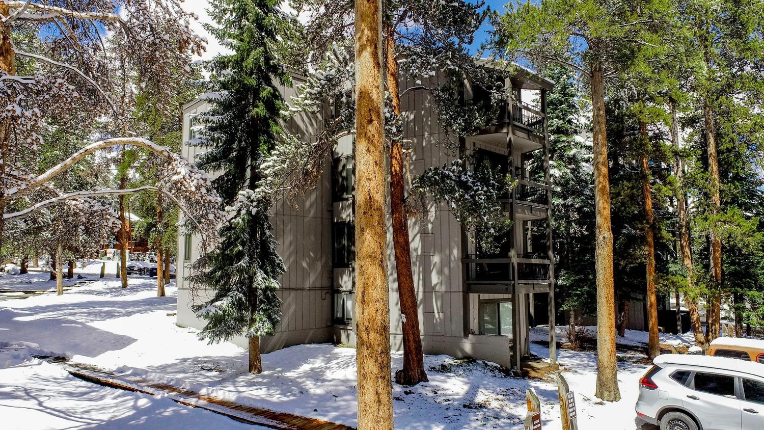 1075 Ski Hill ROAD 46