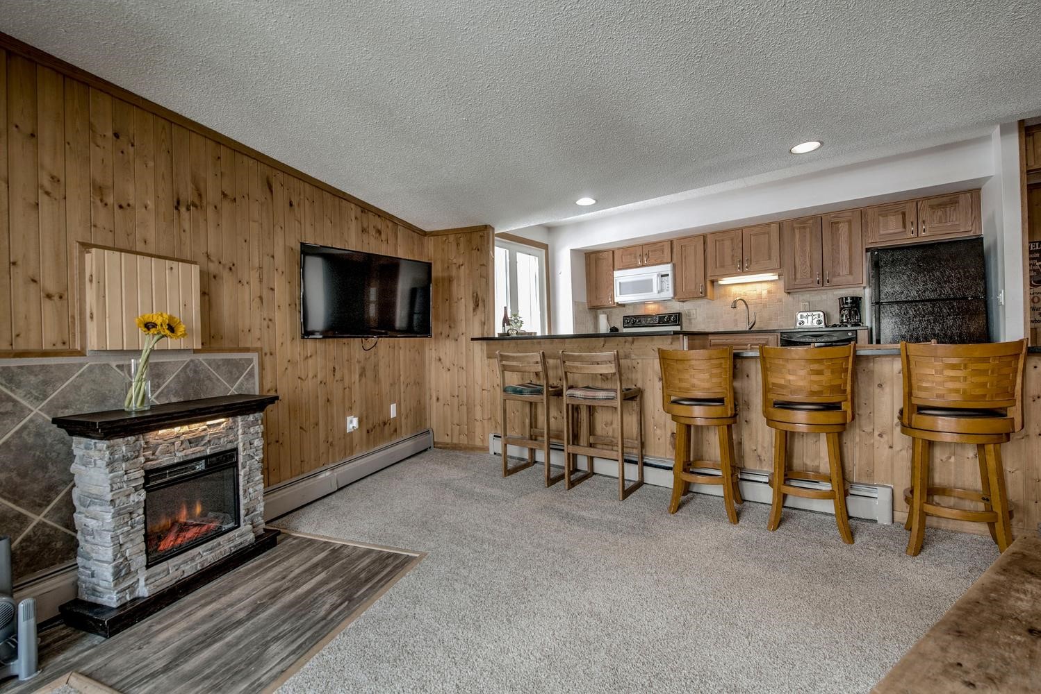 1075 Ski Hill ROAD 46