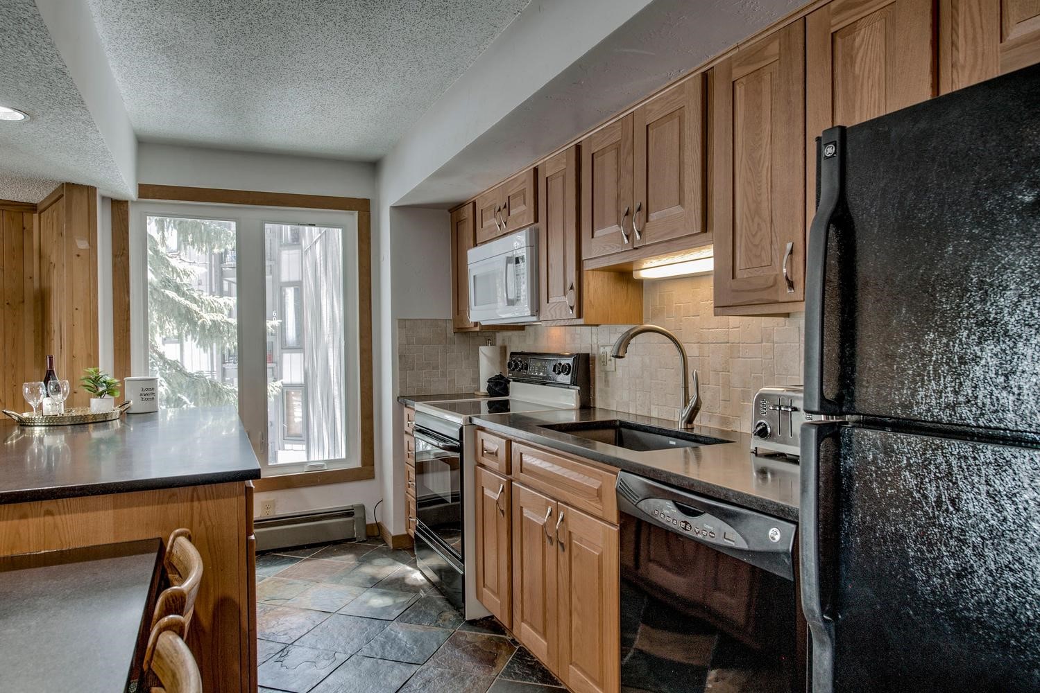 1075 Ski Hill ROAD 46