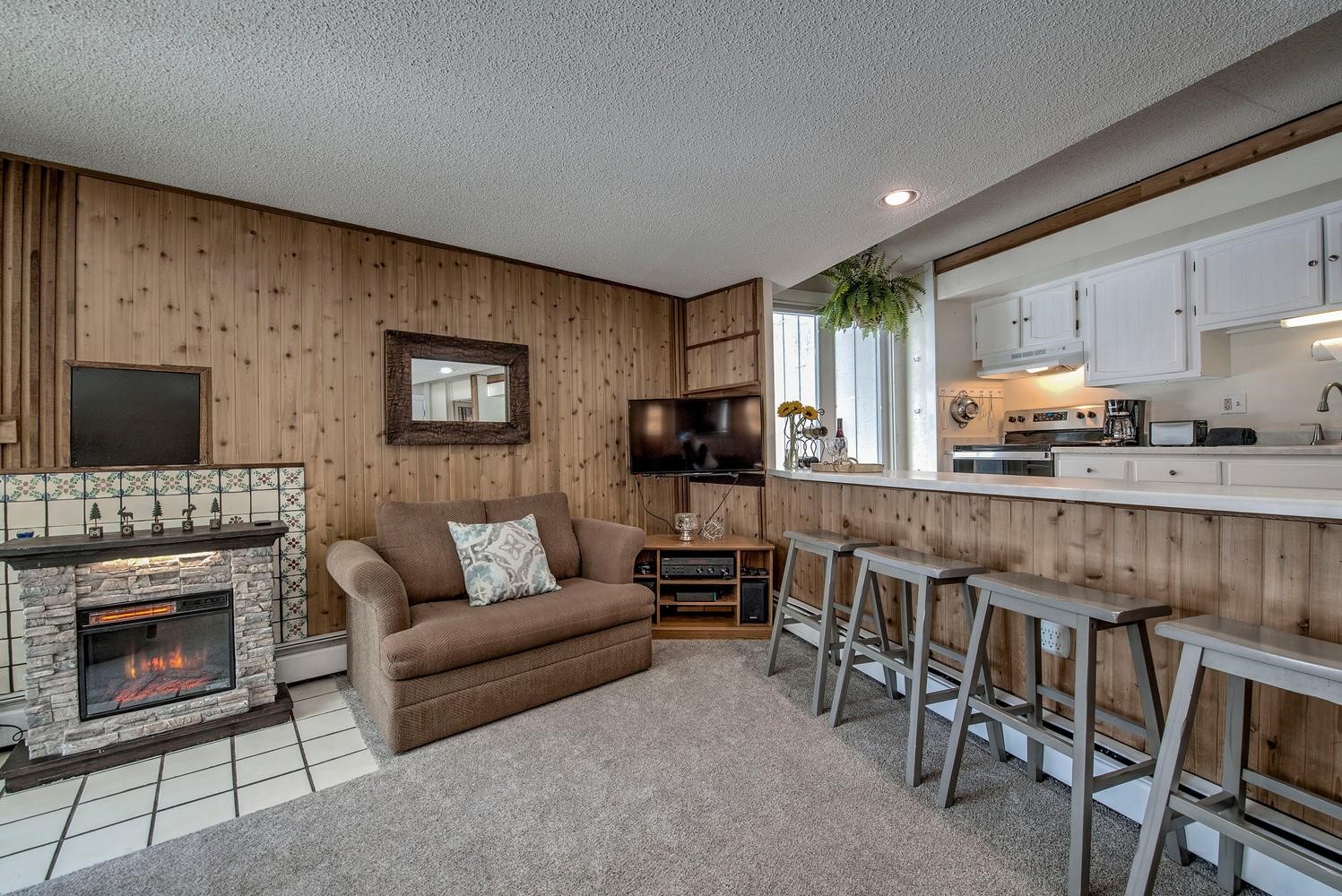 1105 Ski Hill ROAD 69