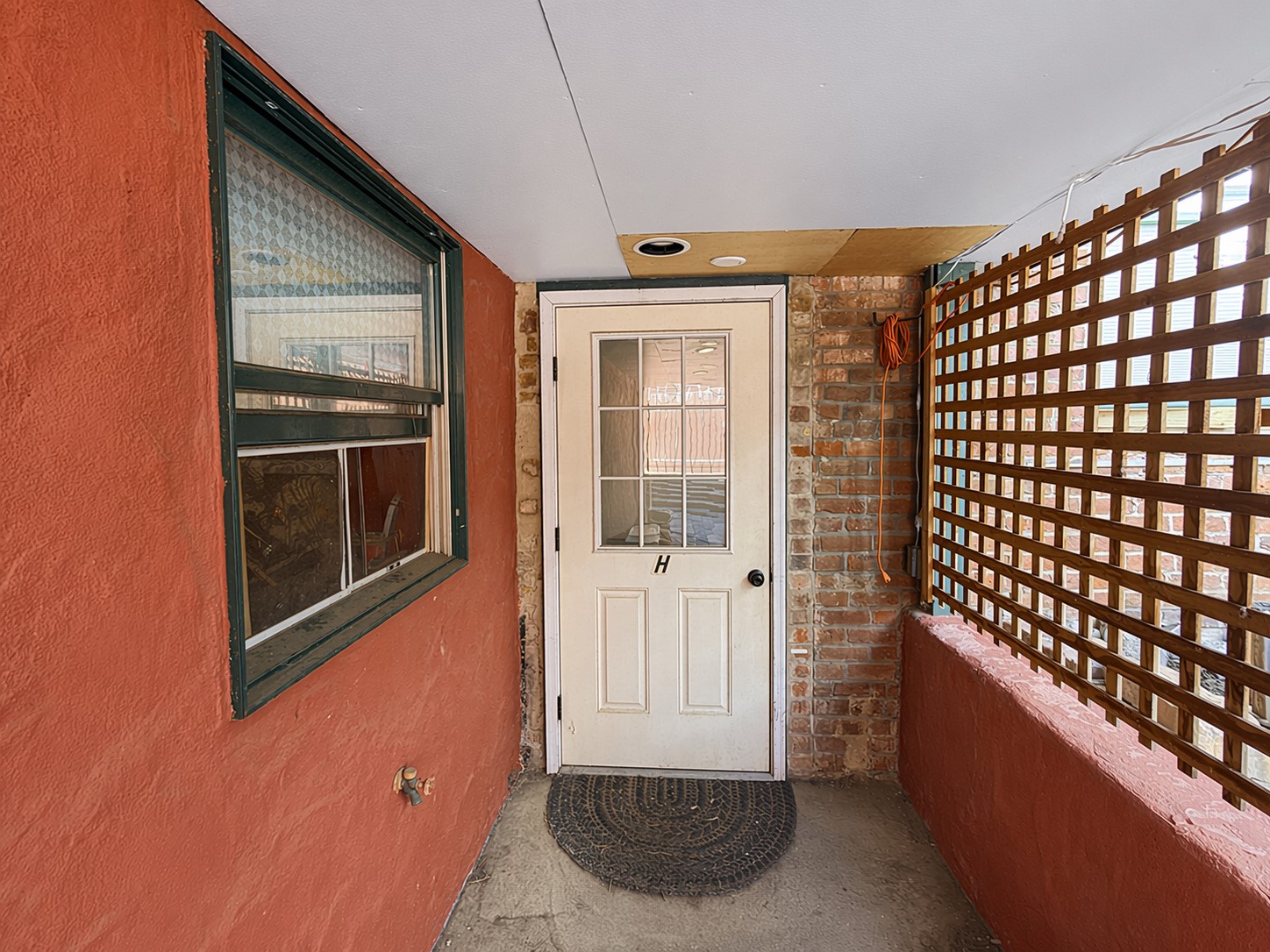 118 W 2nd STREET H
