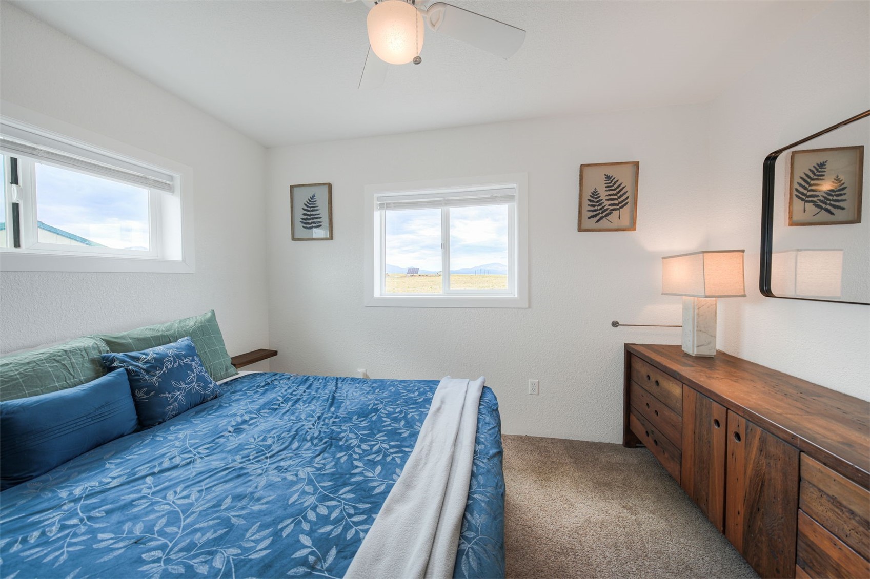 137 Western Bee LANE