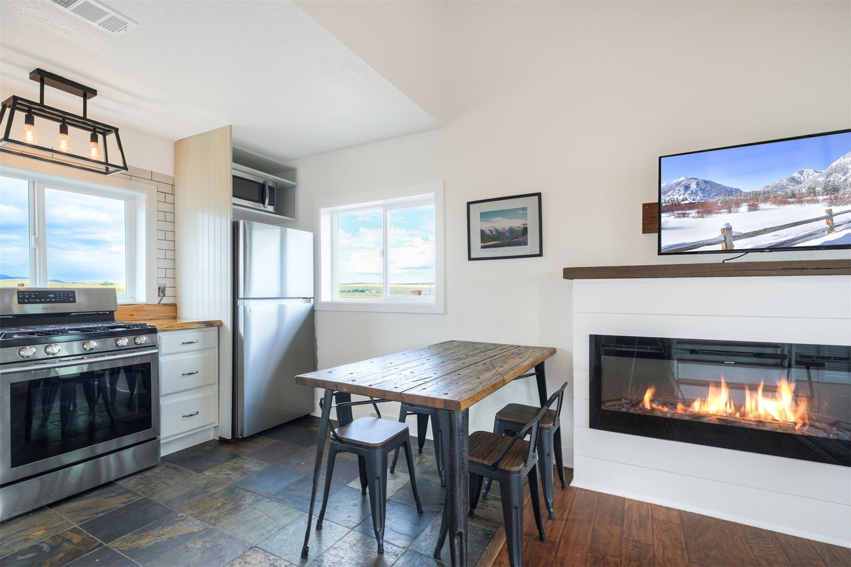 137 Western Bee LANE