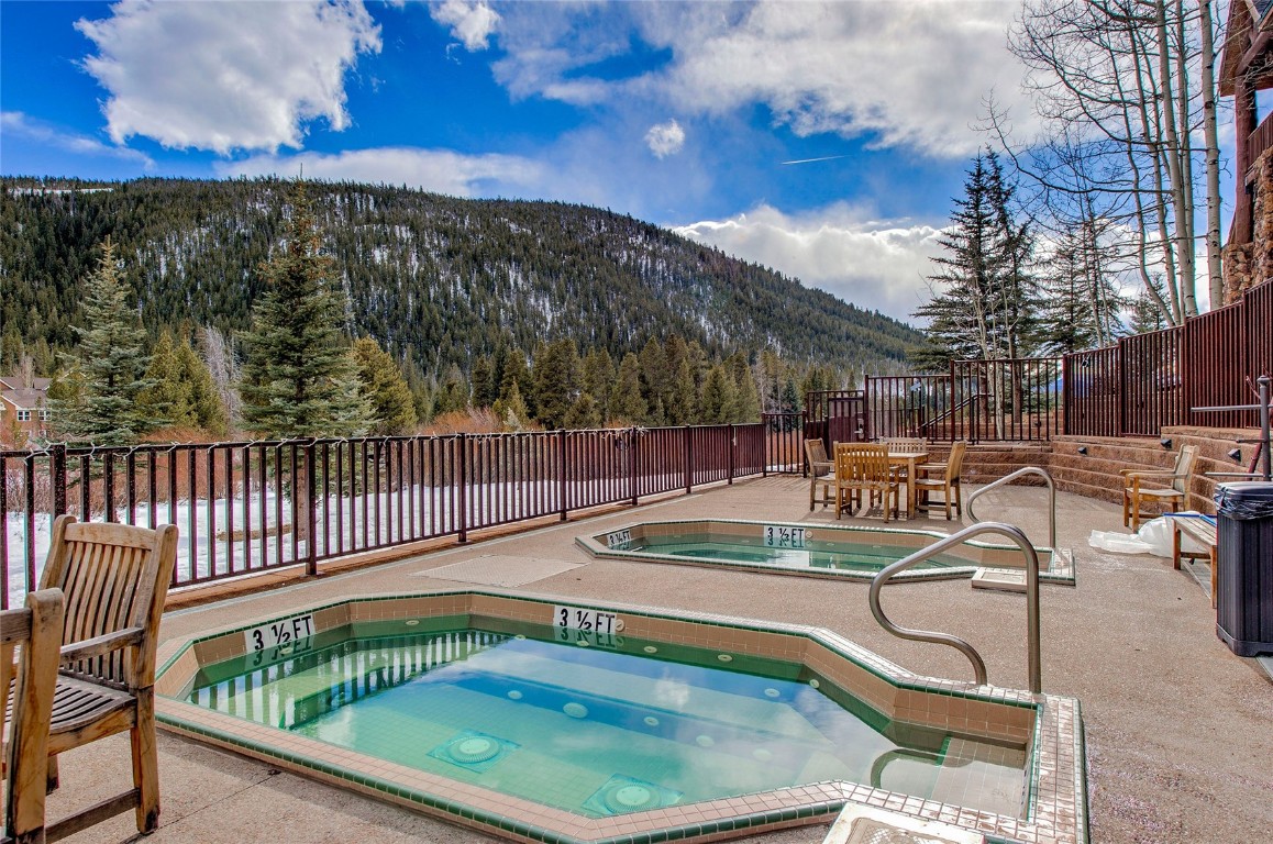 22714 Us Highway 6 5969