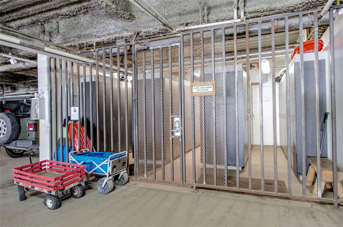 22714 Us Highway 6 5969