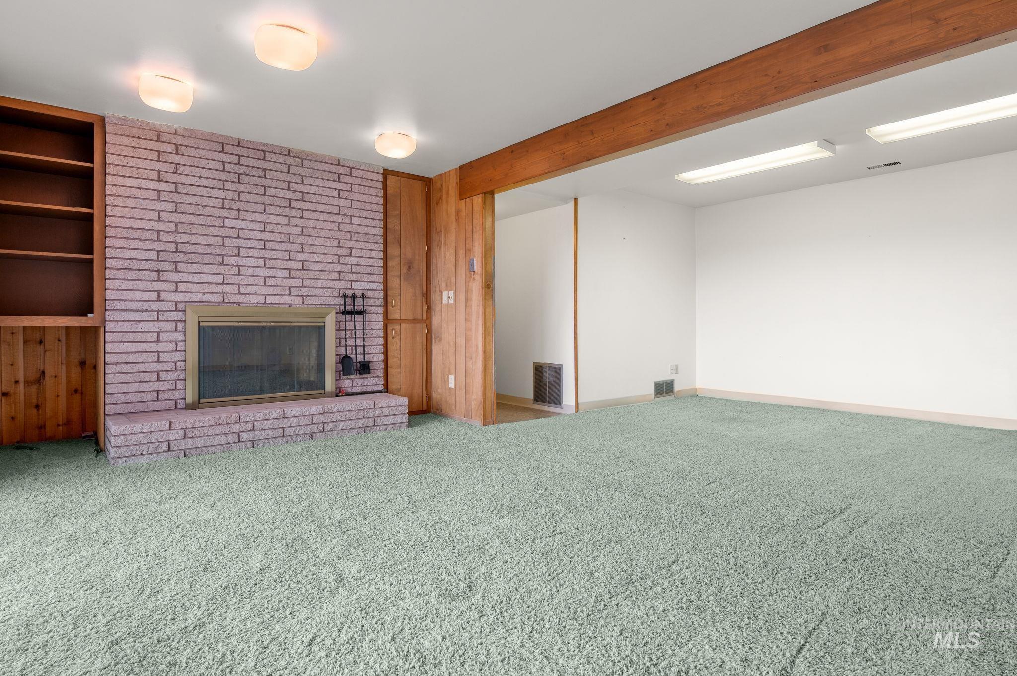2402 5th Street