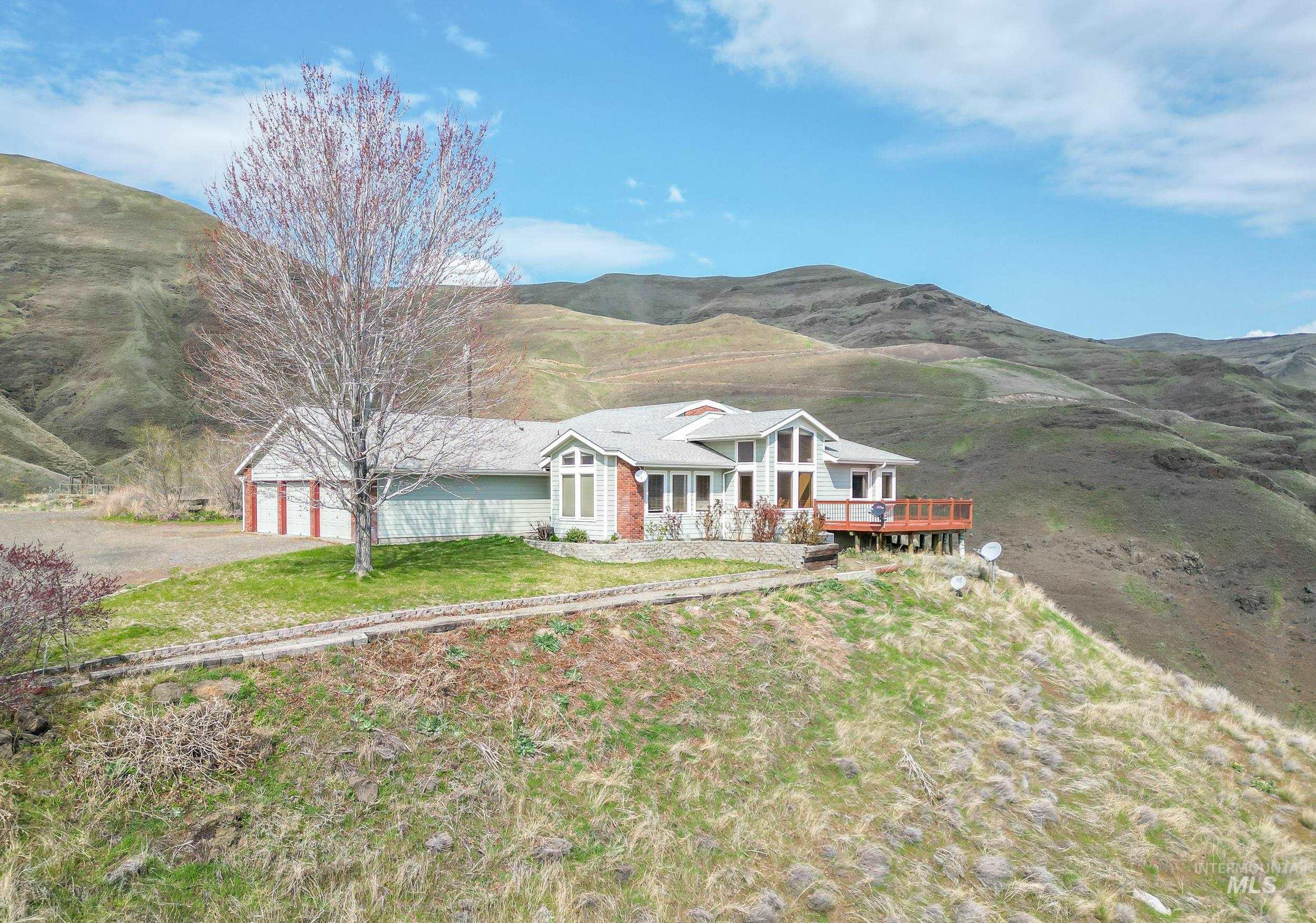 1707 Westlake Dr.