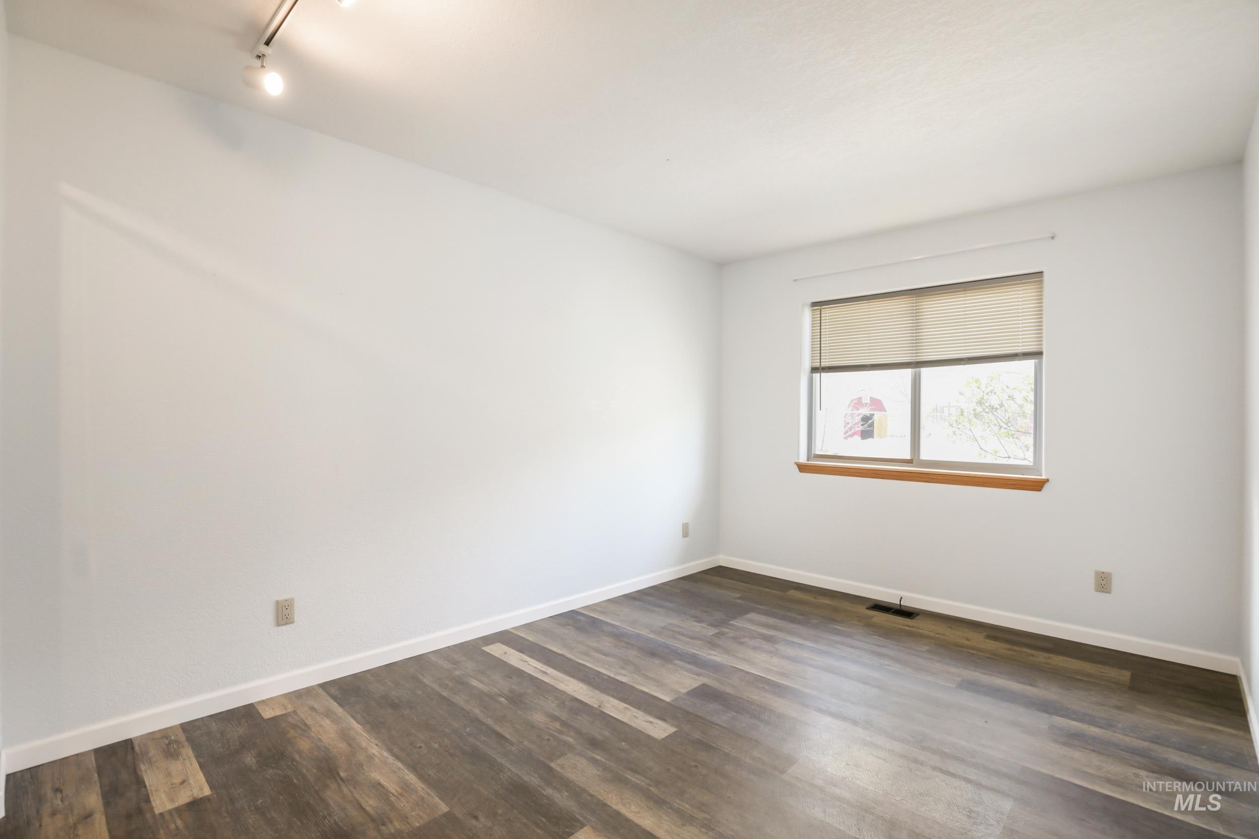 1707 Westlake Dr.