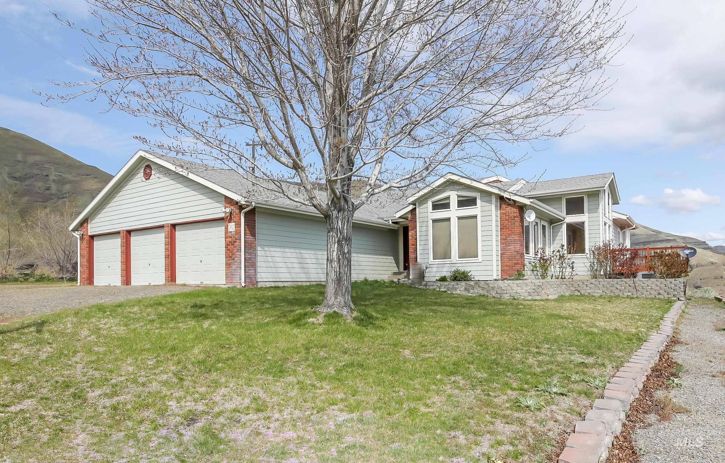 1707 Westlake Dr.