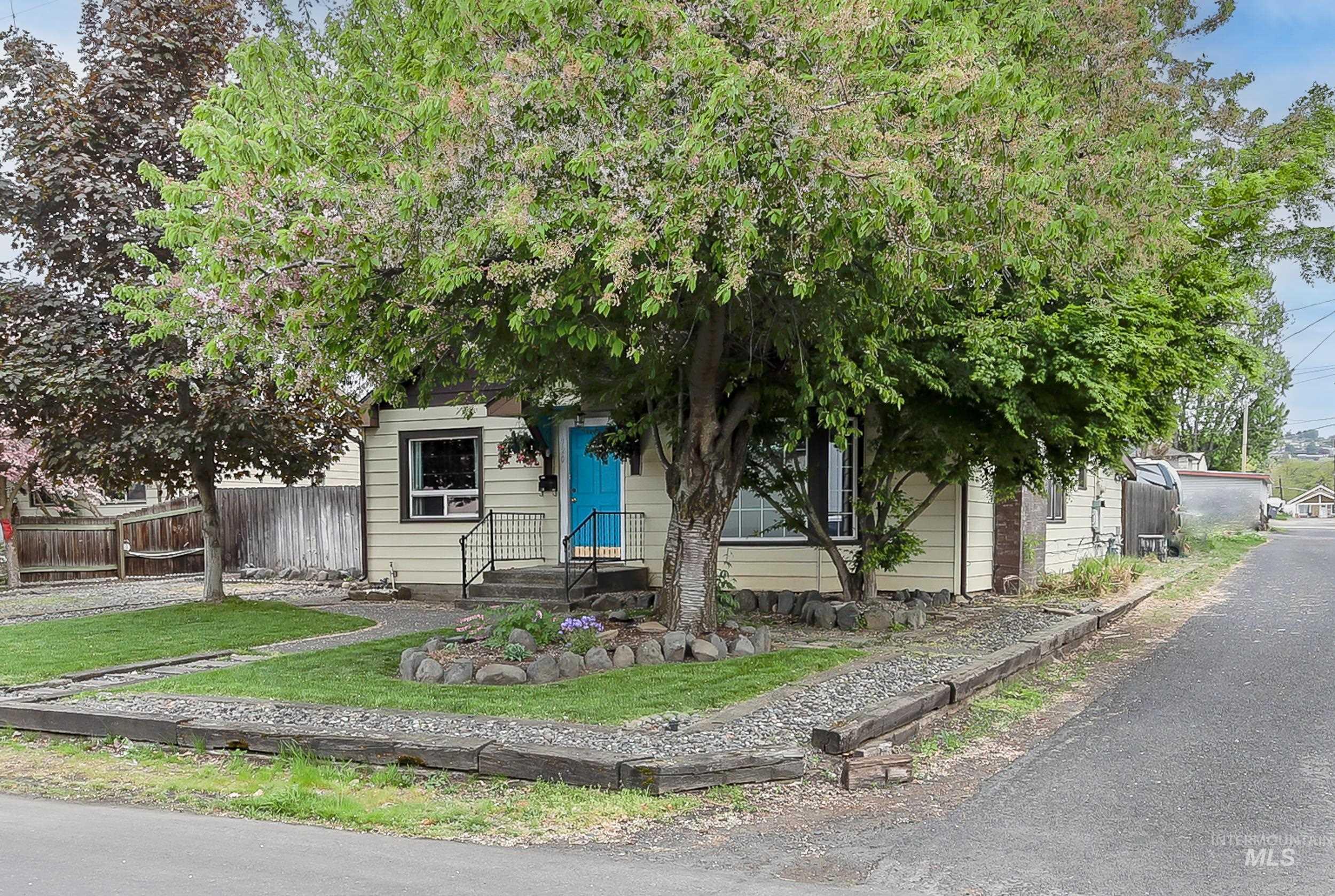 720 13th Ave