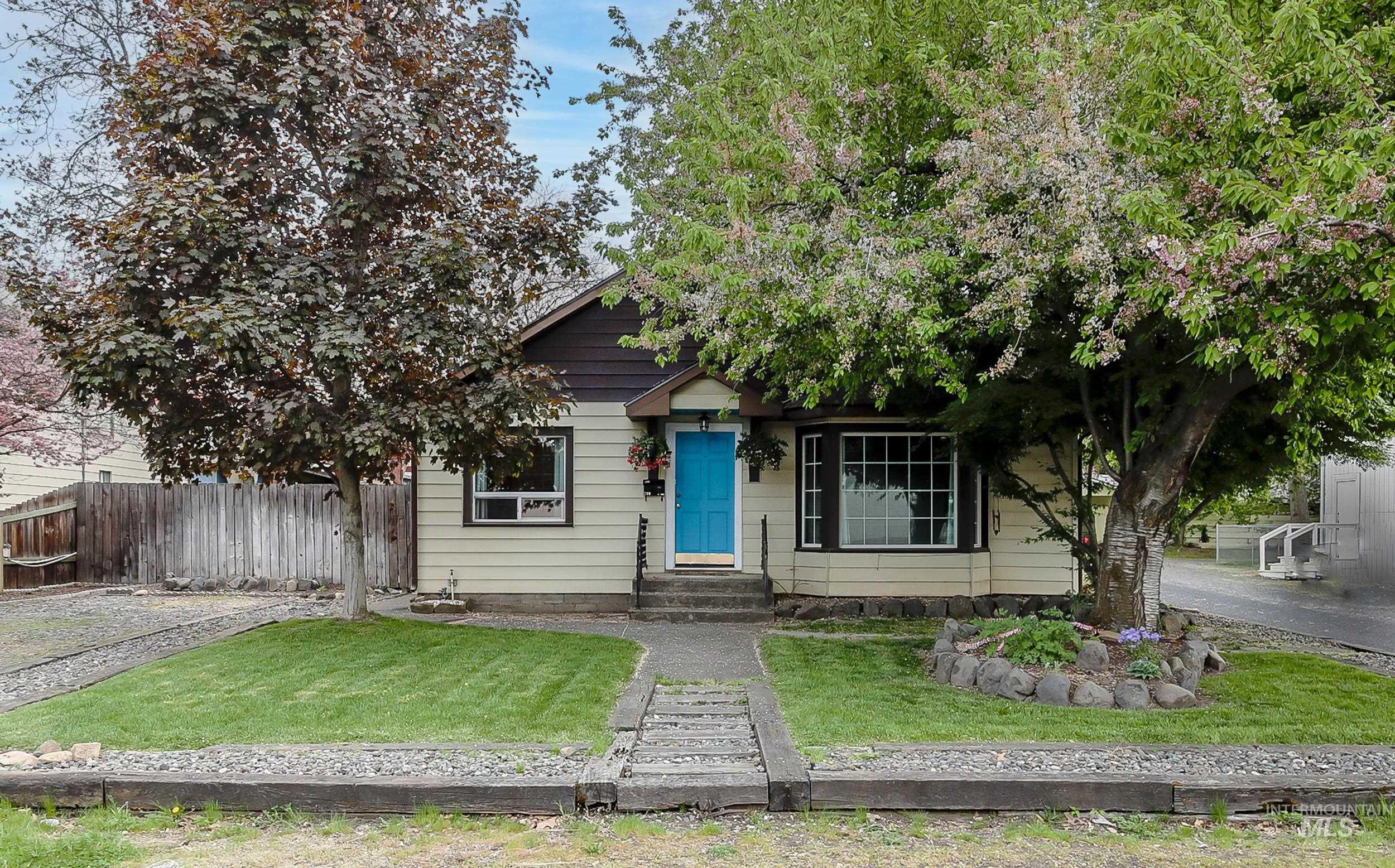 720 13th Ave