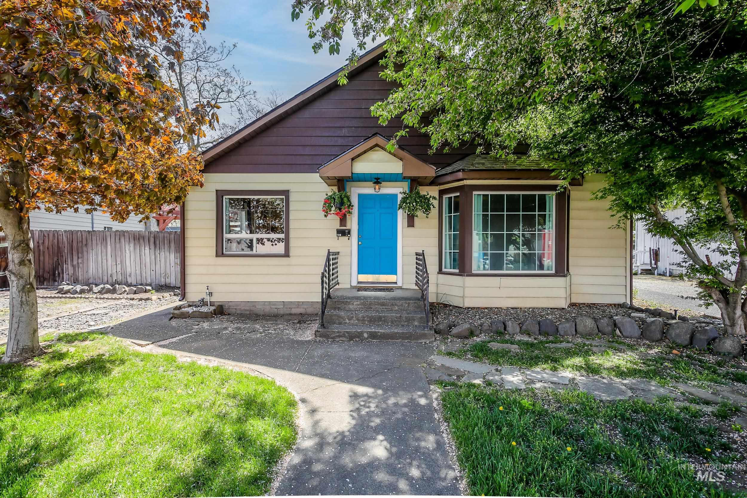 720 13th Ave