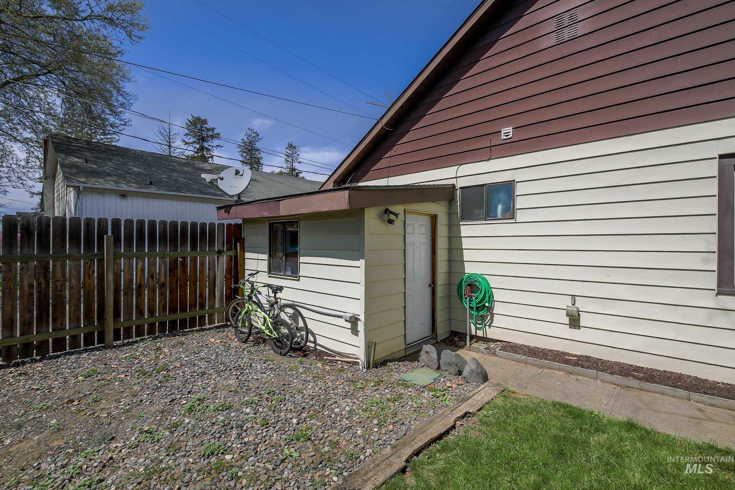 720 13th Ave