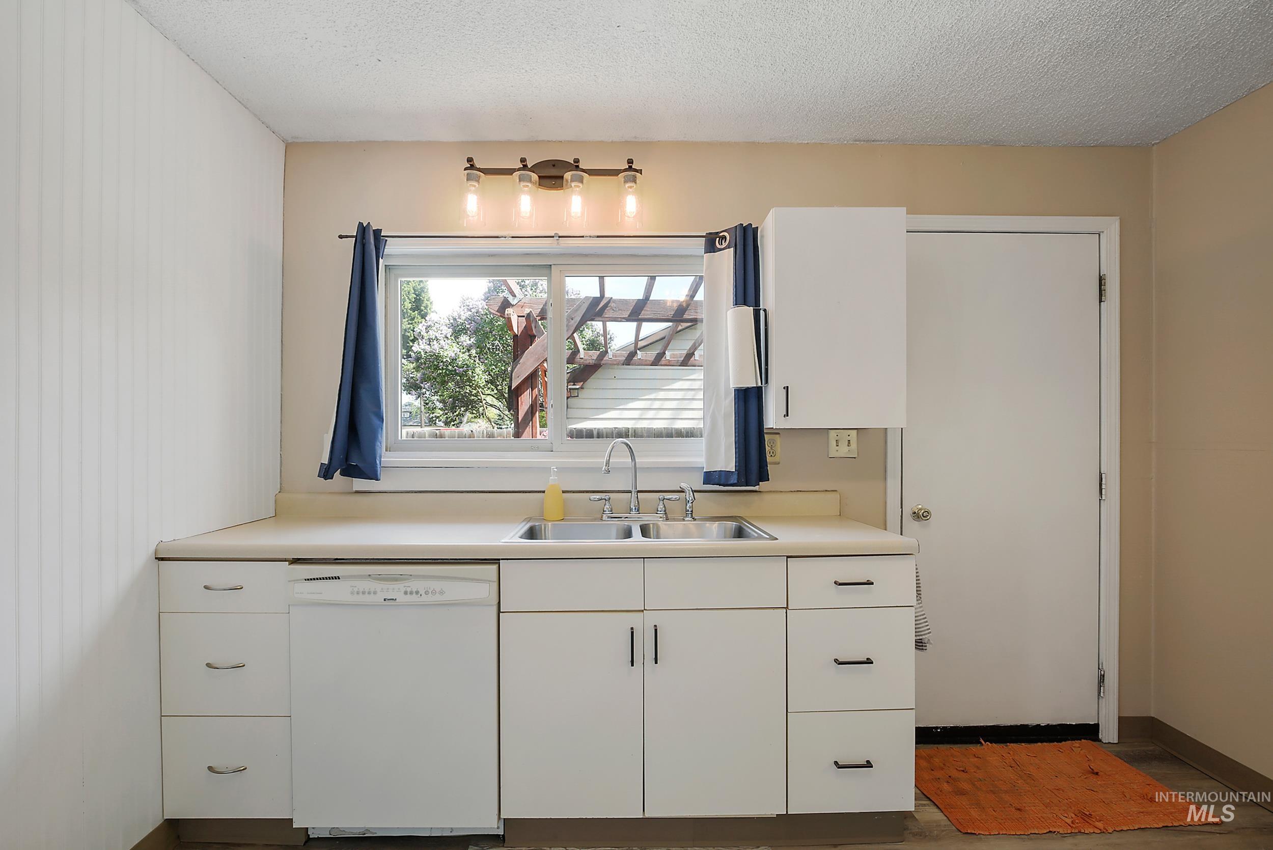 720 13th Ave