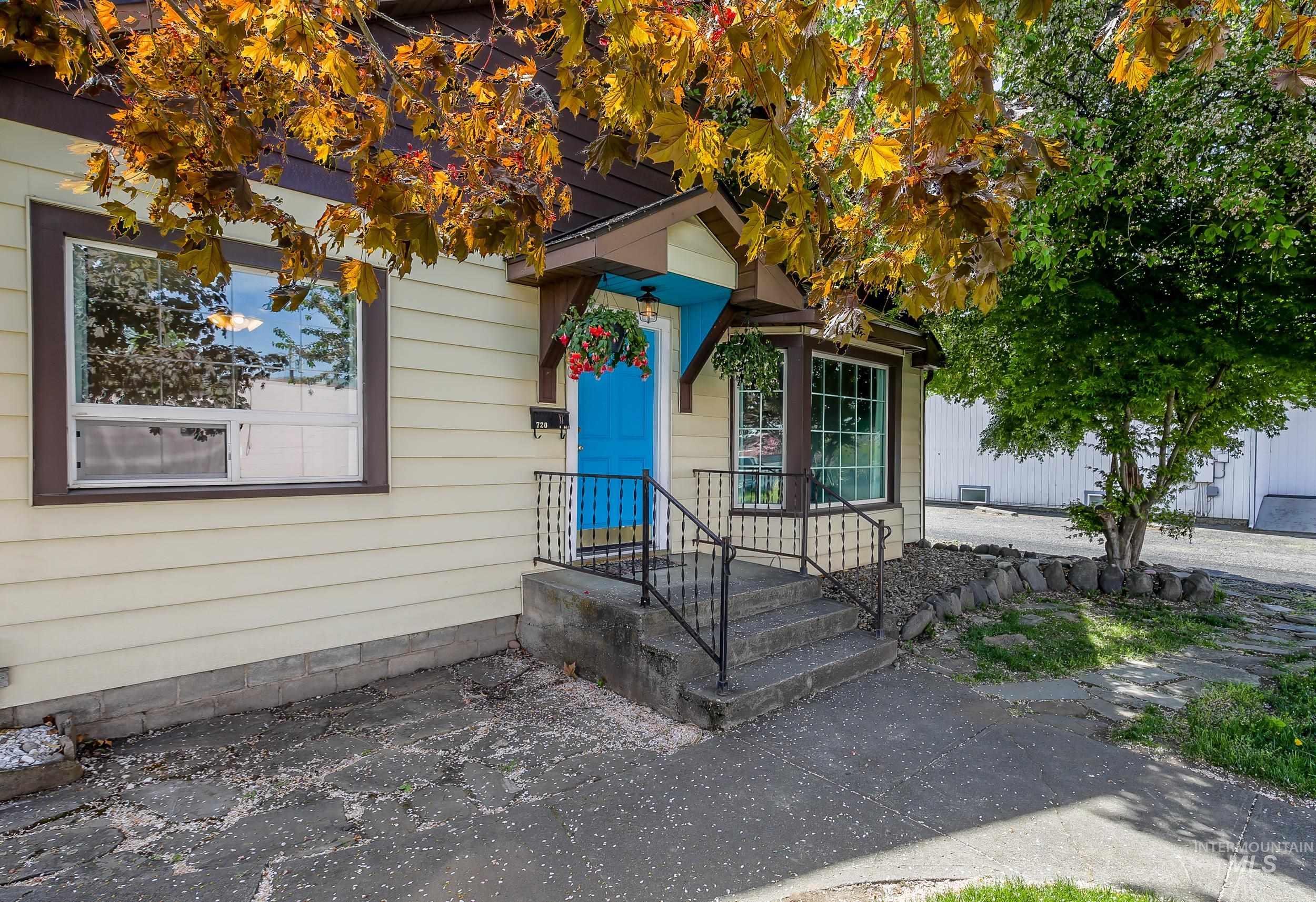 720 13th Ave
