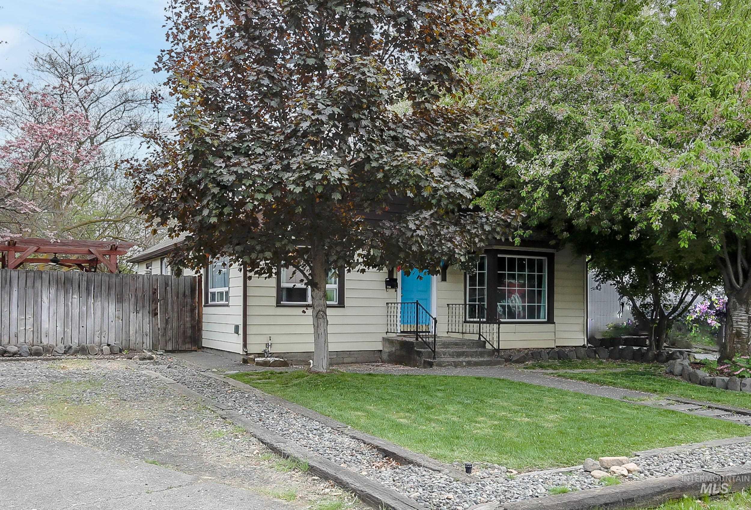 720 13th Ave