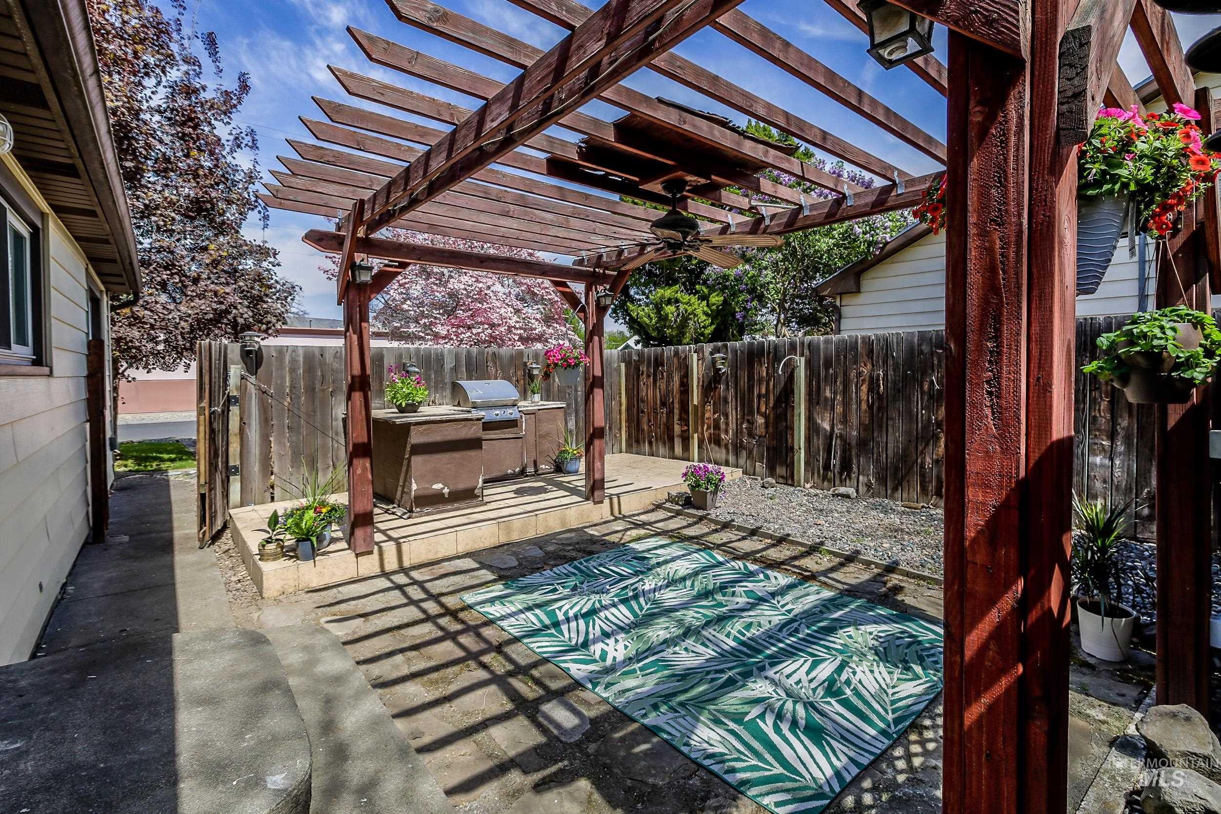 720 13th Ave