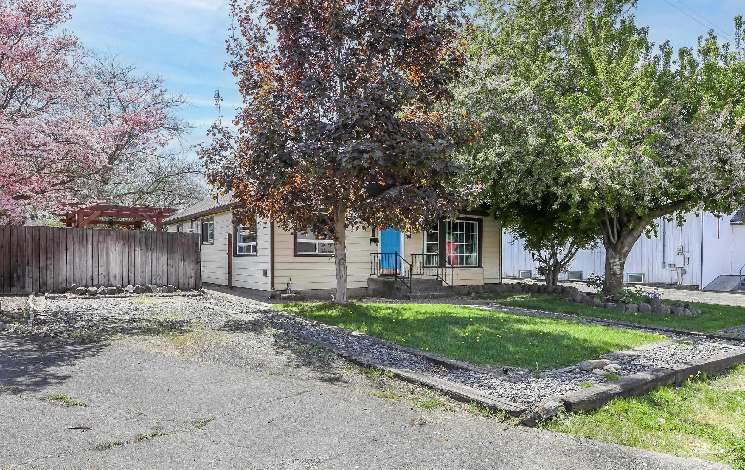 720 13th Ave