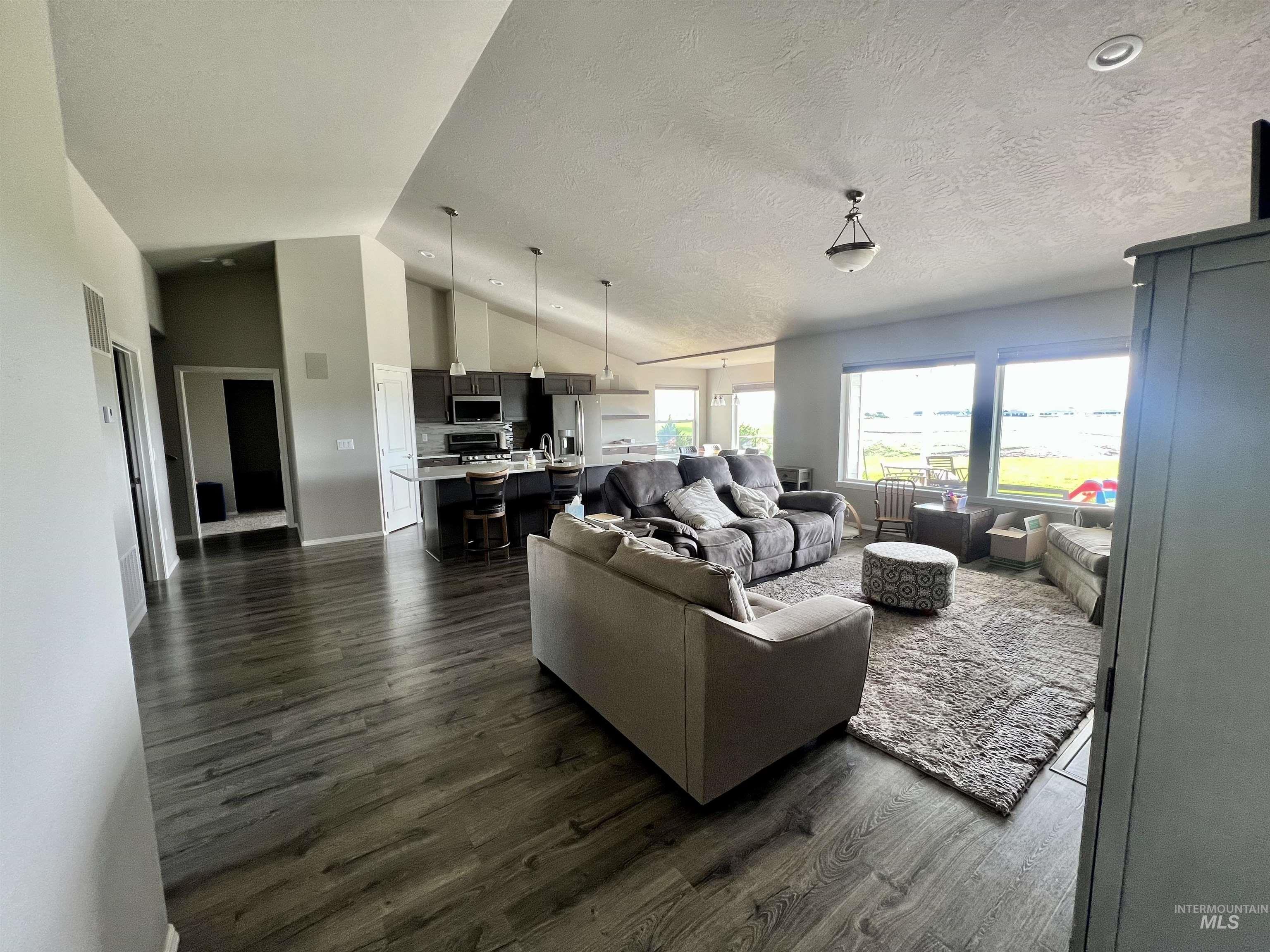 3237 Pathfinder Way
