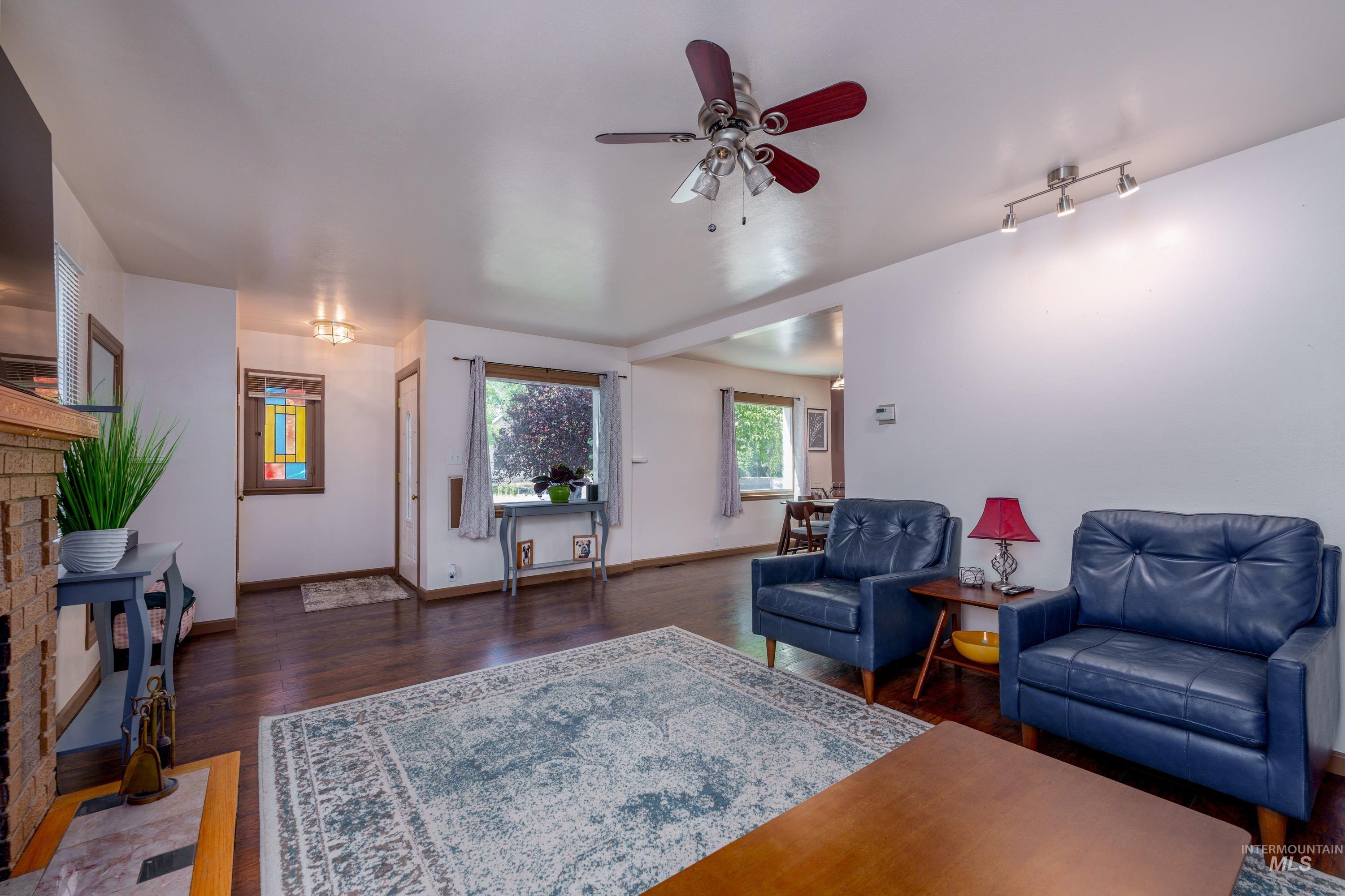 1113 10th Street