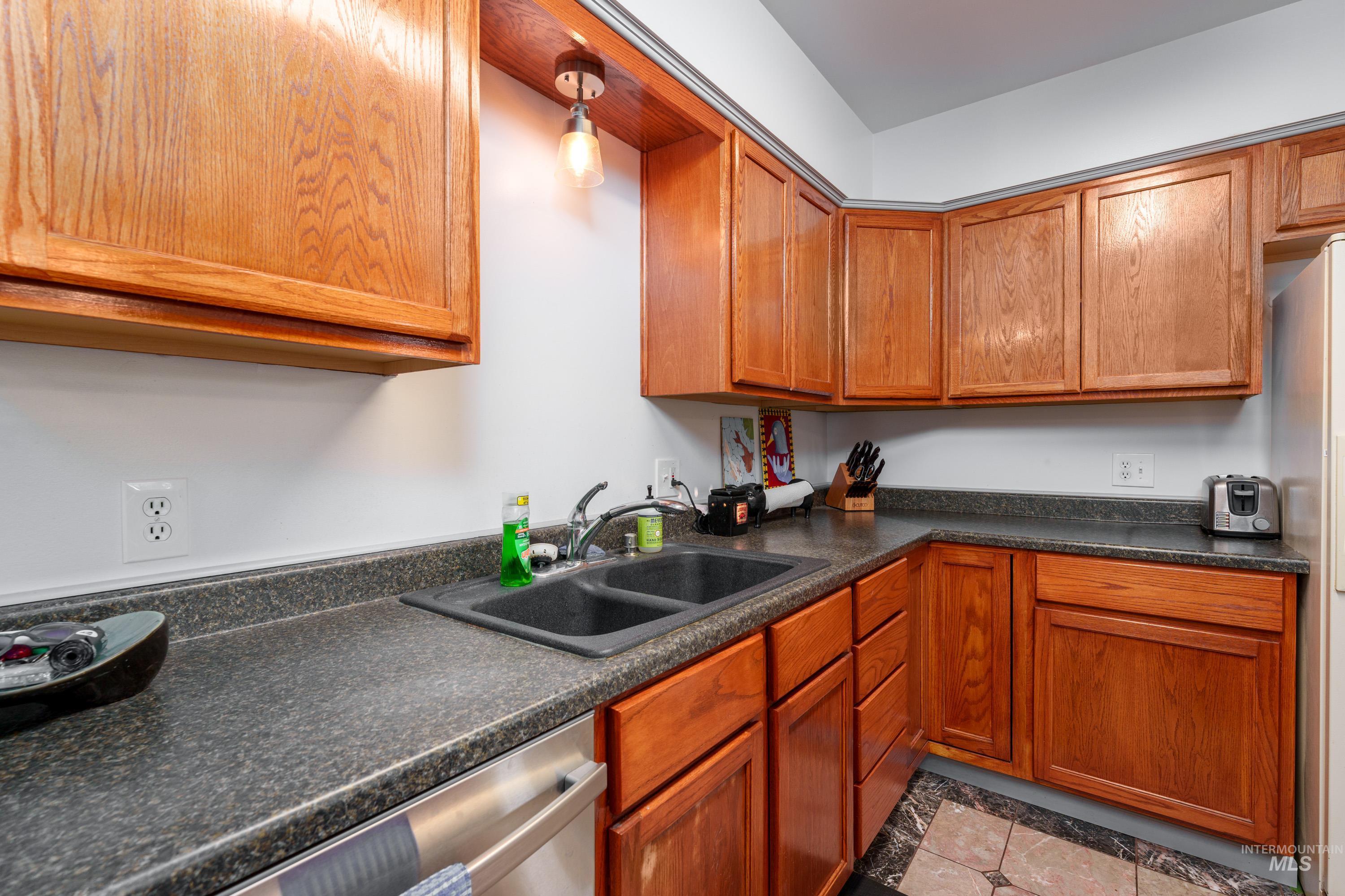 1113 10th Street