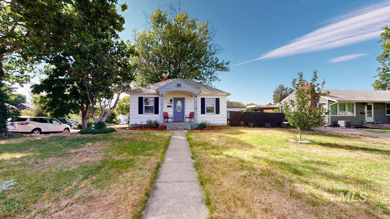 1726 3rd Street