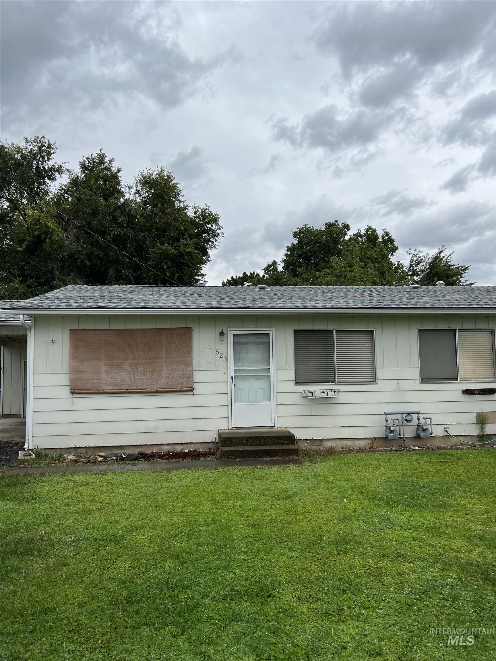 523 & 525 Warner Drive