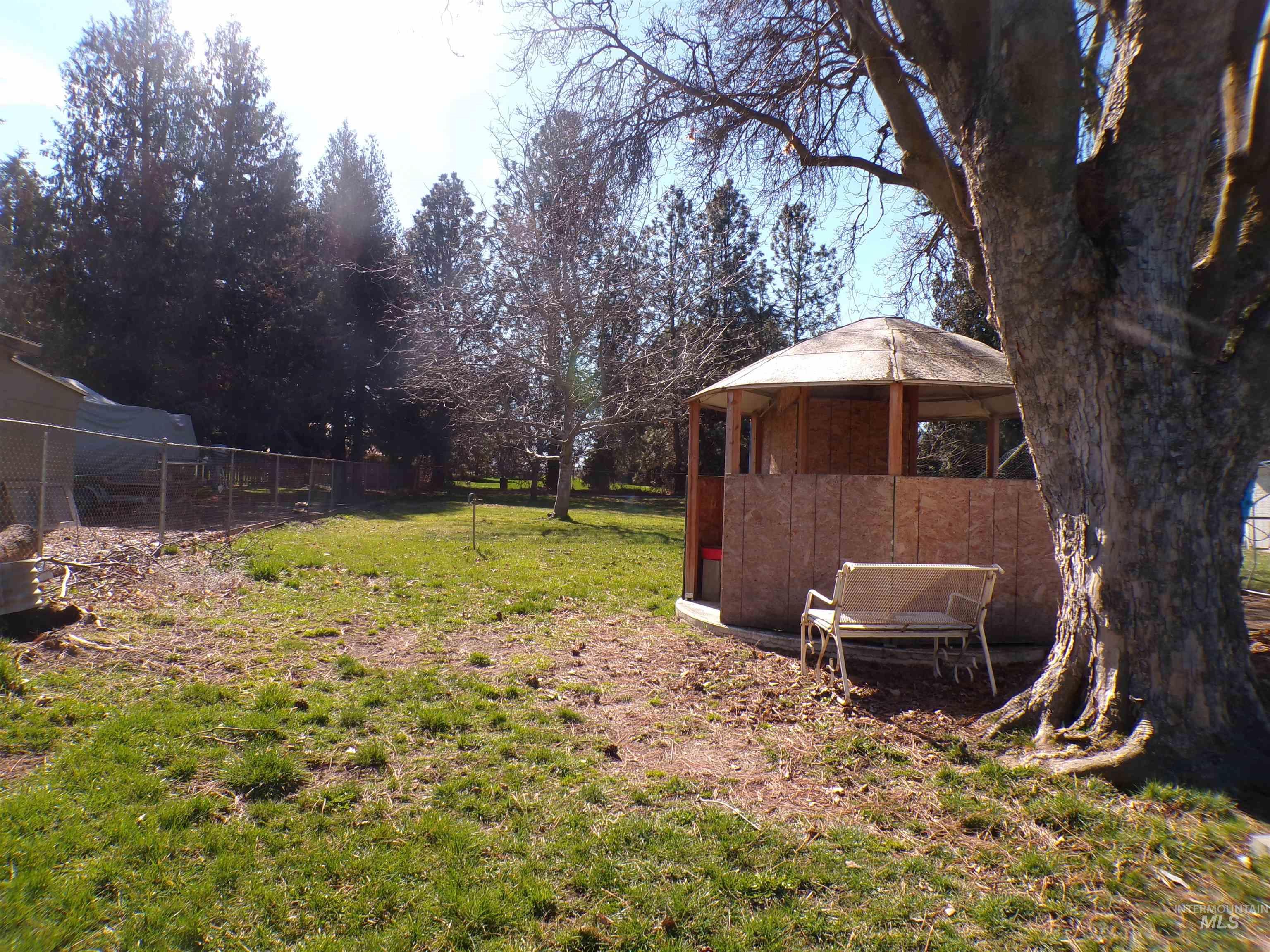 520 Burrell Avenue