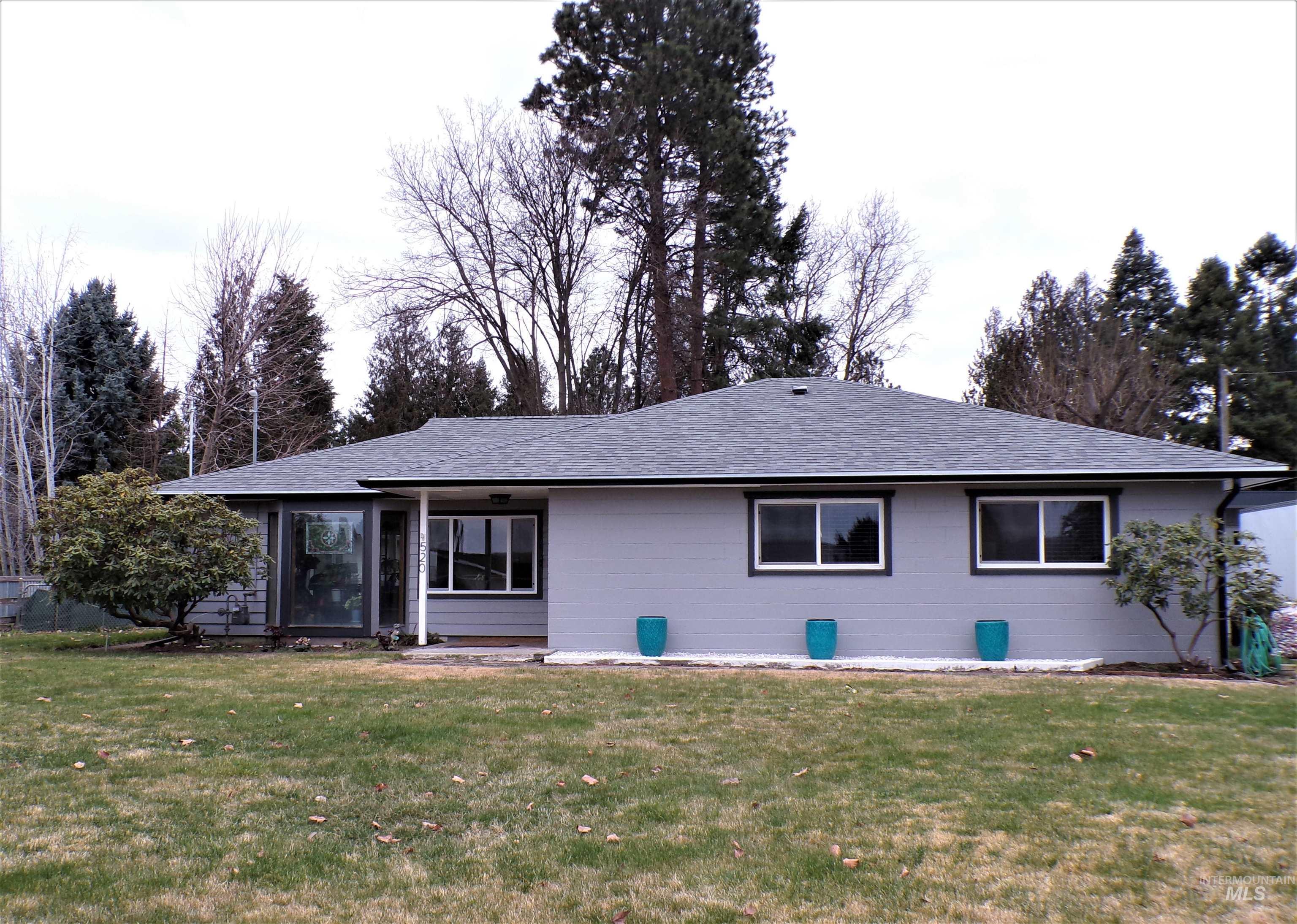 520 Burrell Avenue