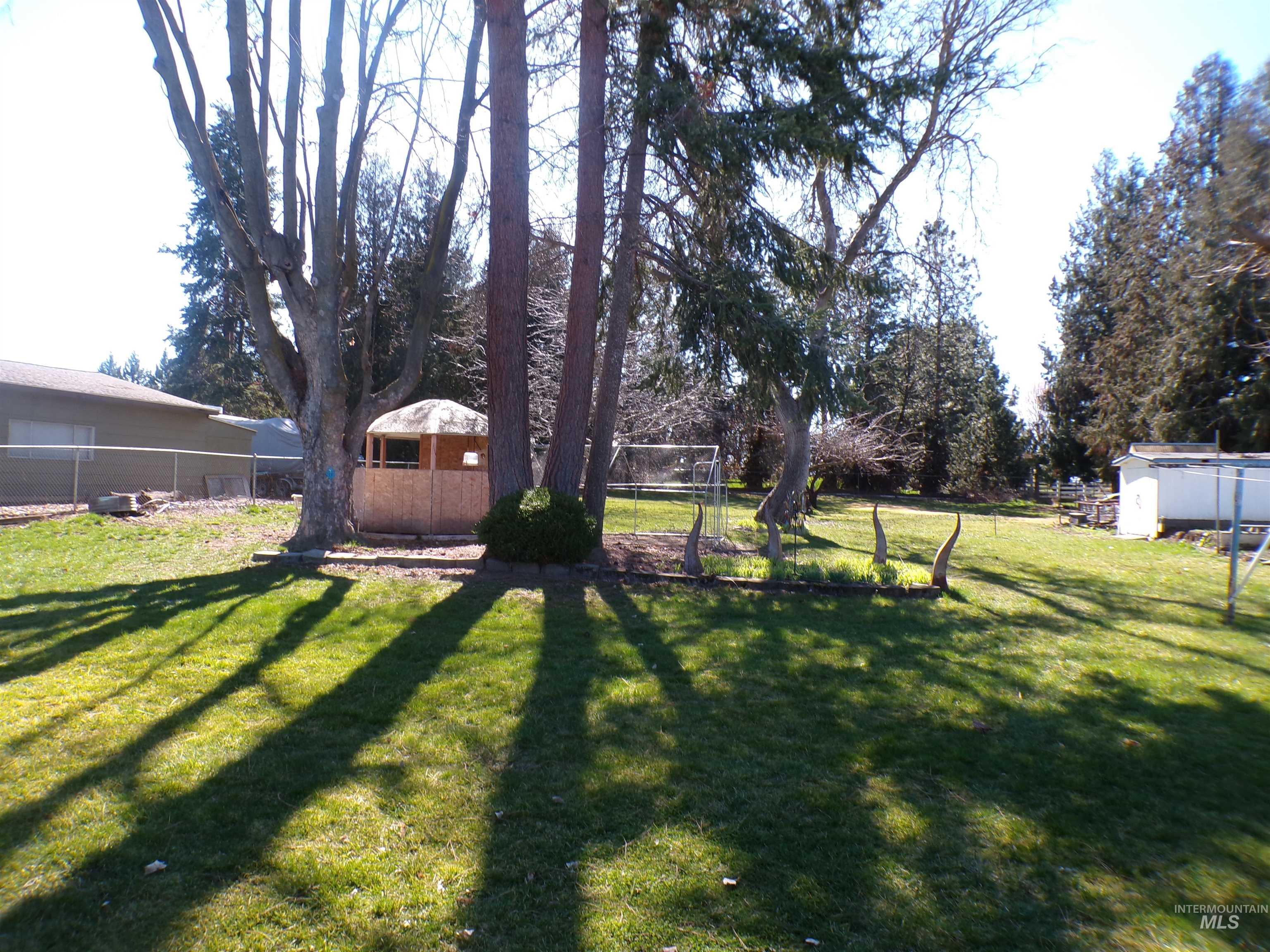 520 Burrell Avenue