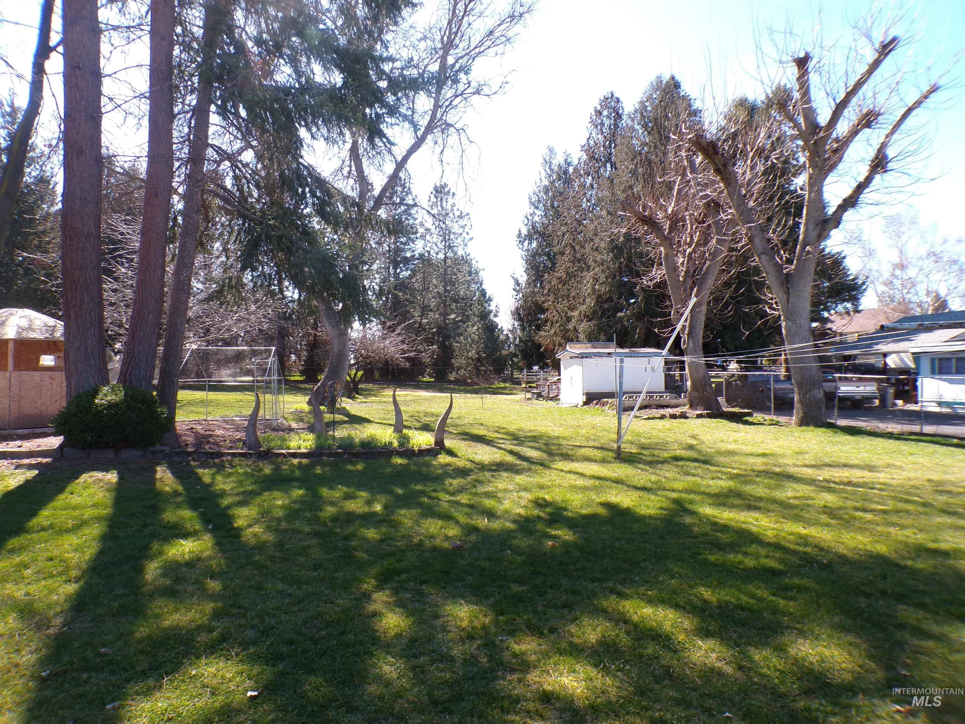 520 Burrell Avenue