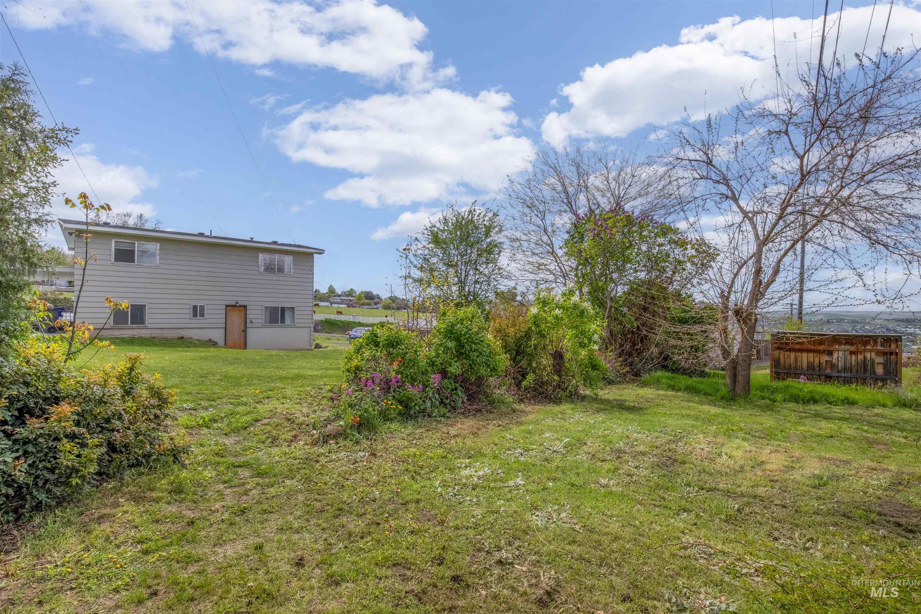114 Hillcrest Road