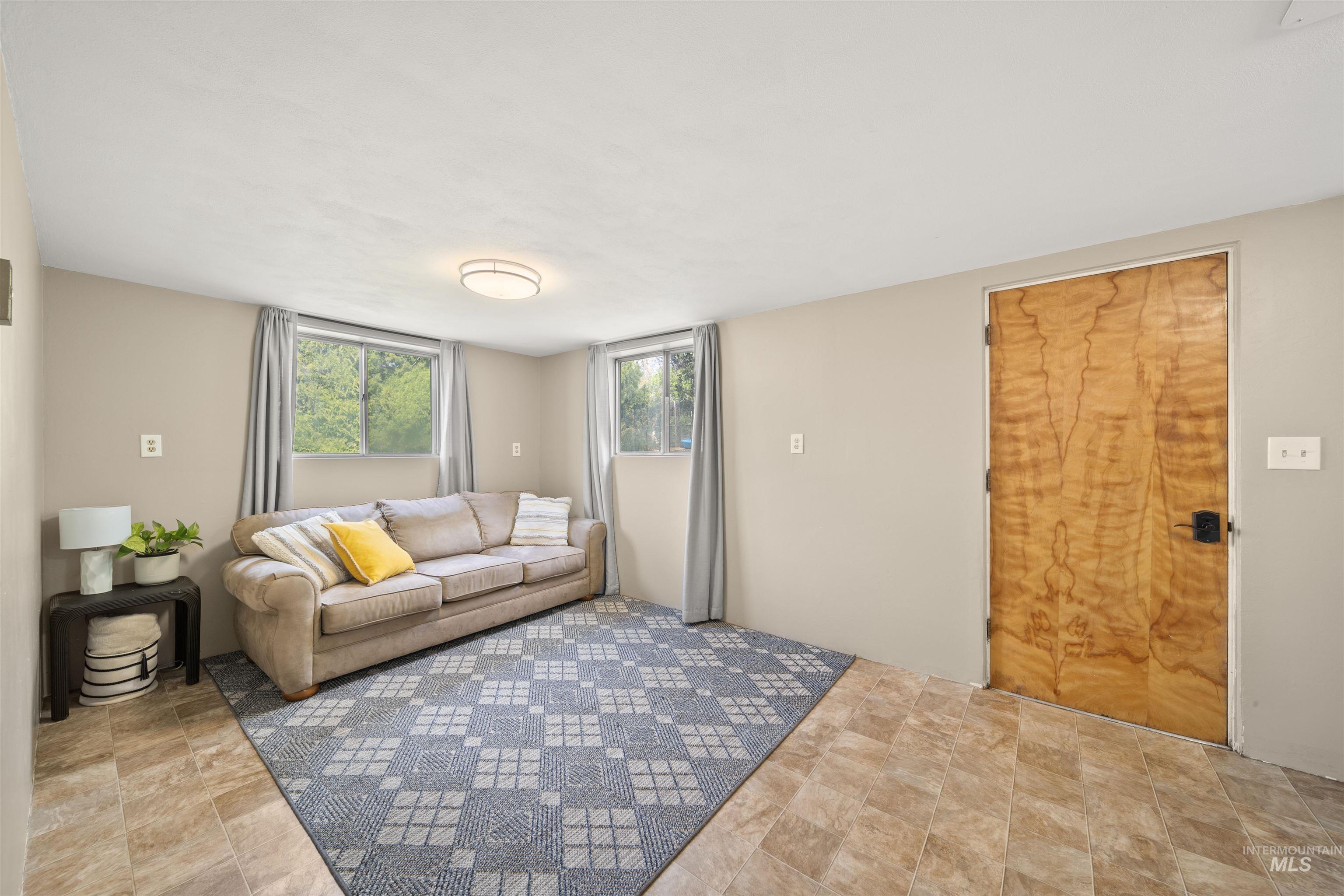 114 Hillcrest Road