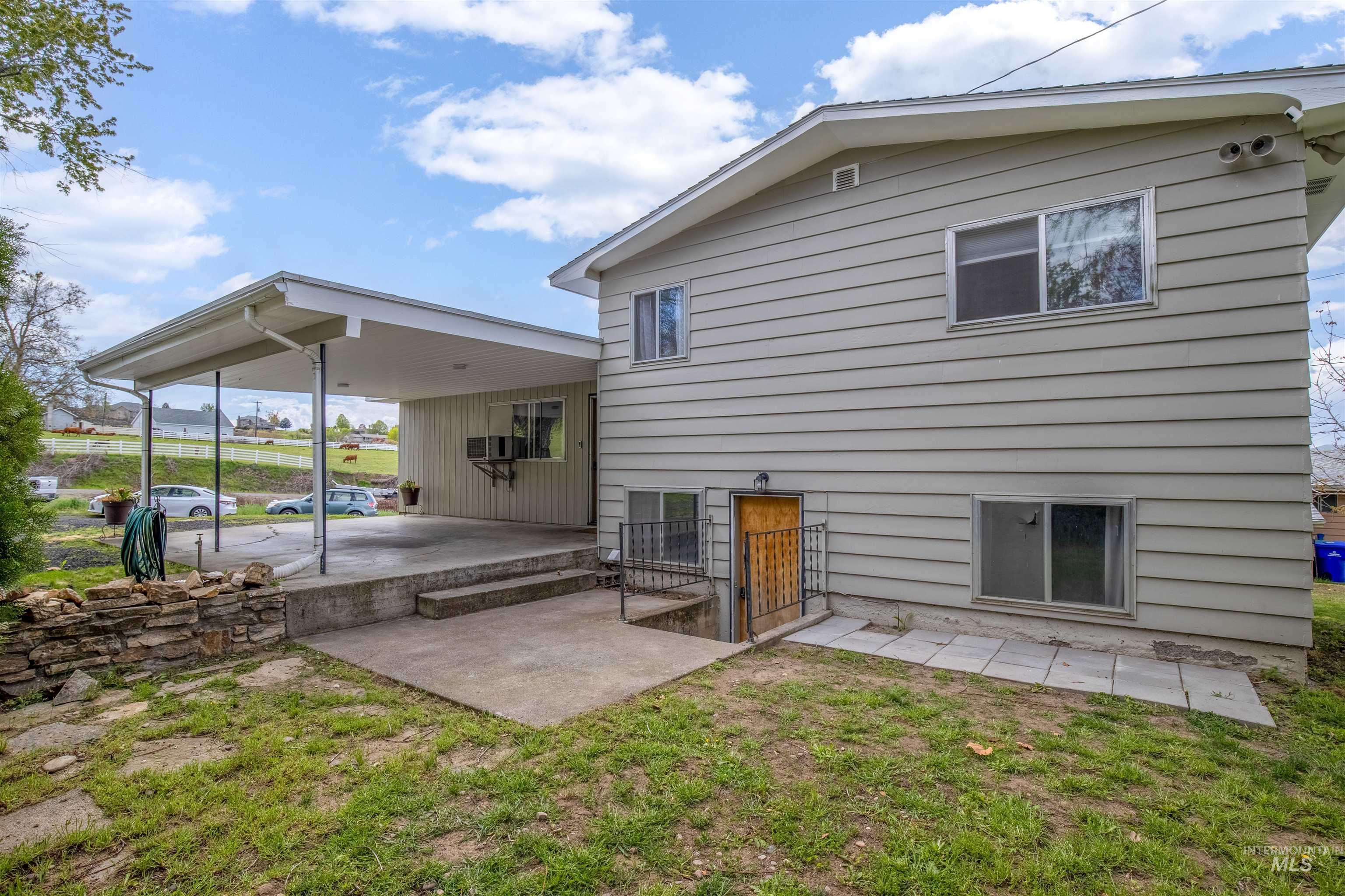 114 Hillcrest Road