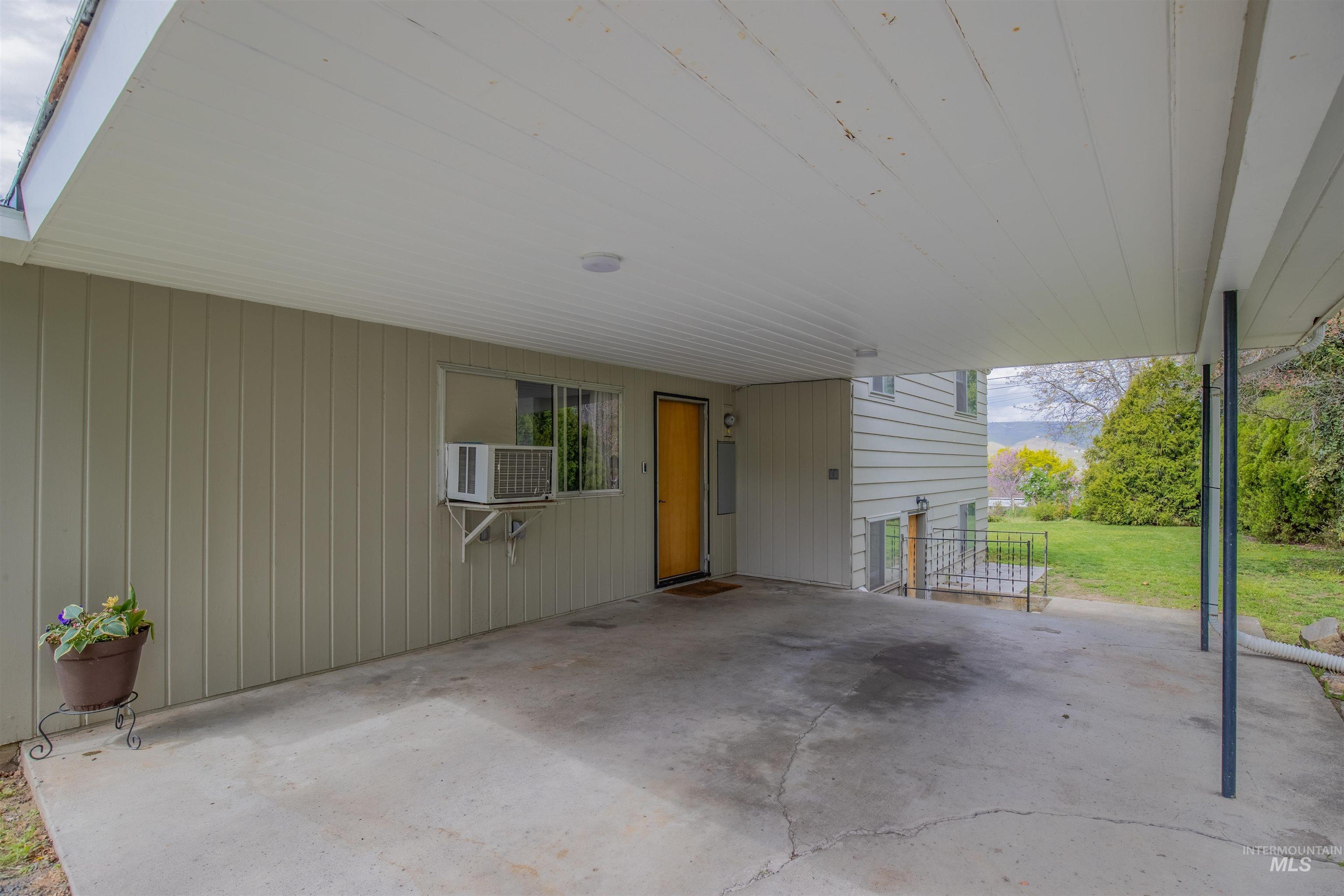 114 Hillcrest Road