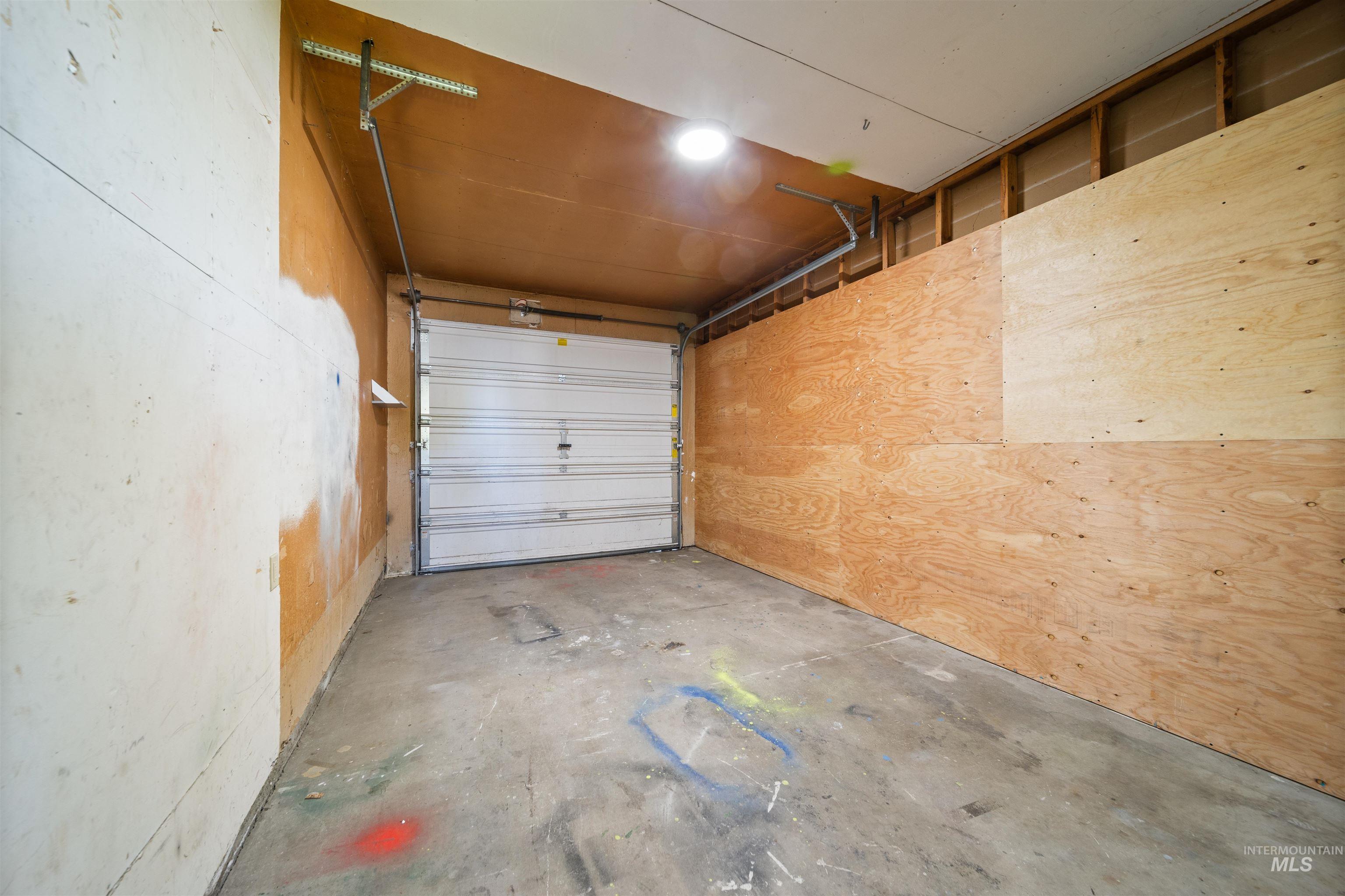 535 & 537 Bryden Ave