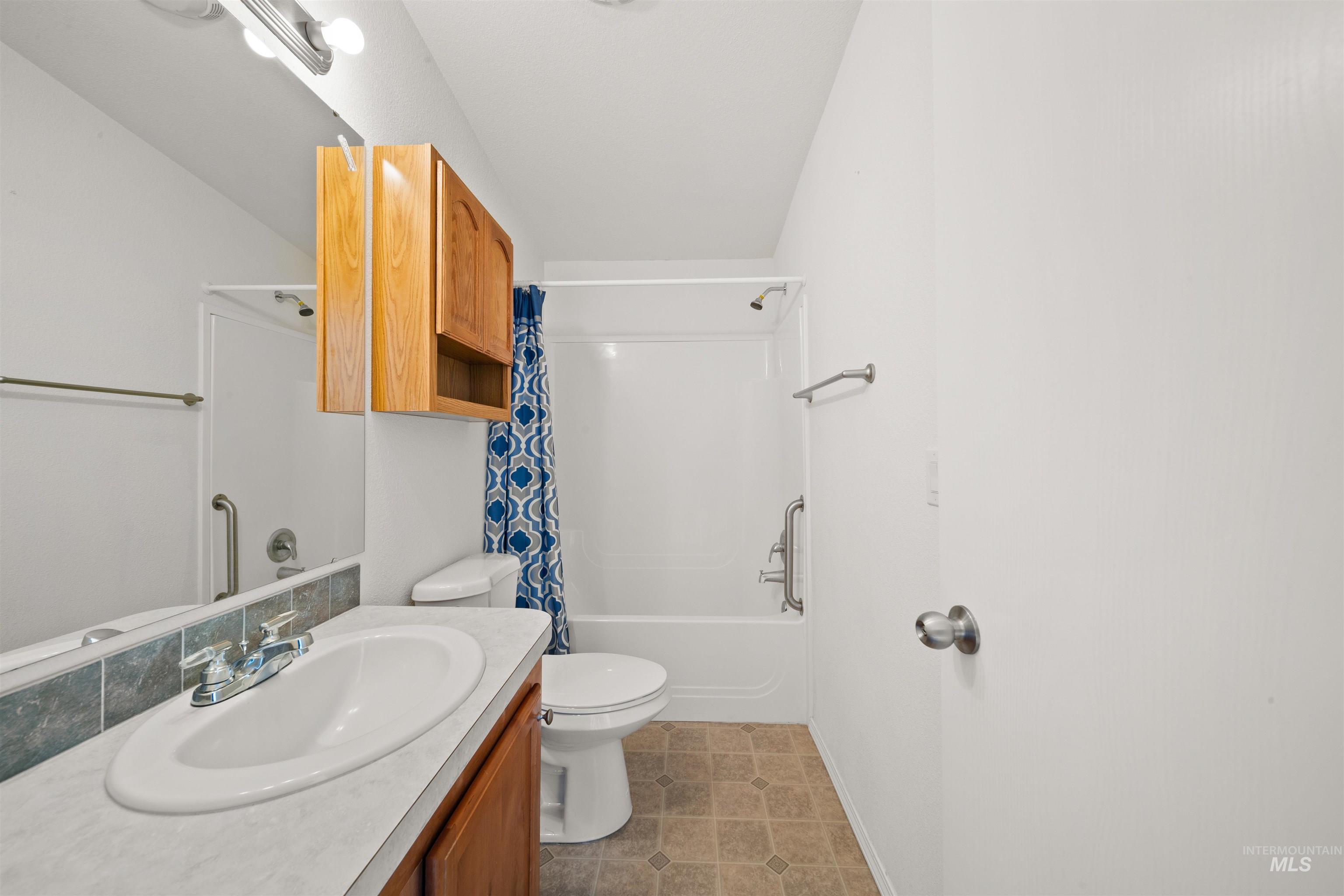 924 Vista #8 Avenue