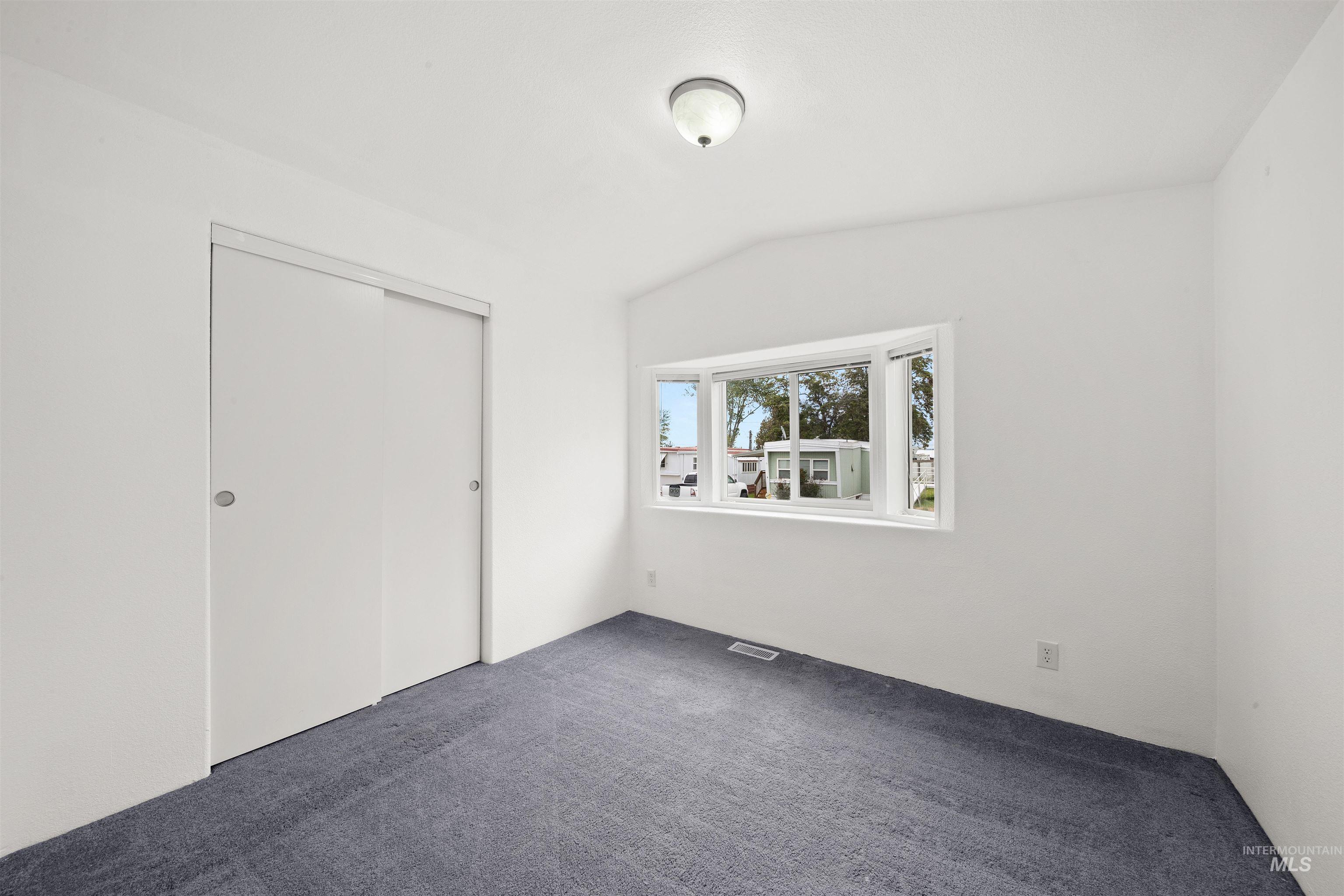 924 Vista #8 Avenue