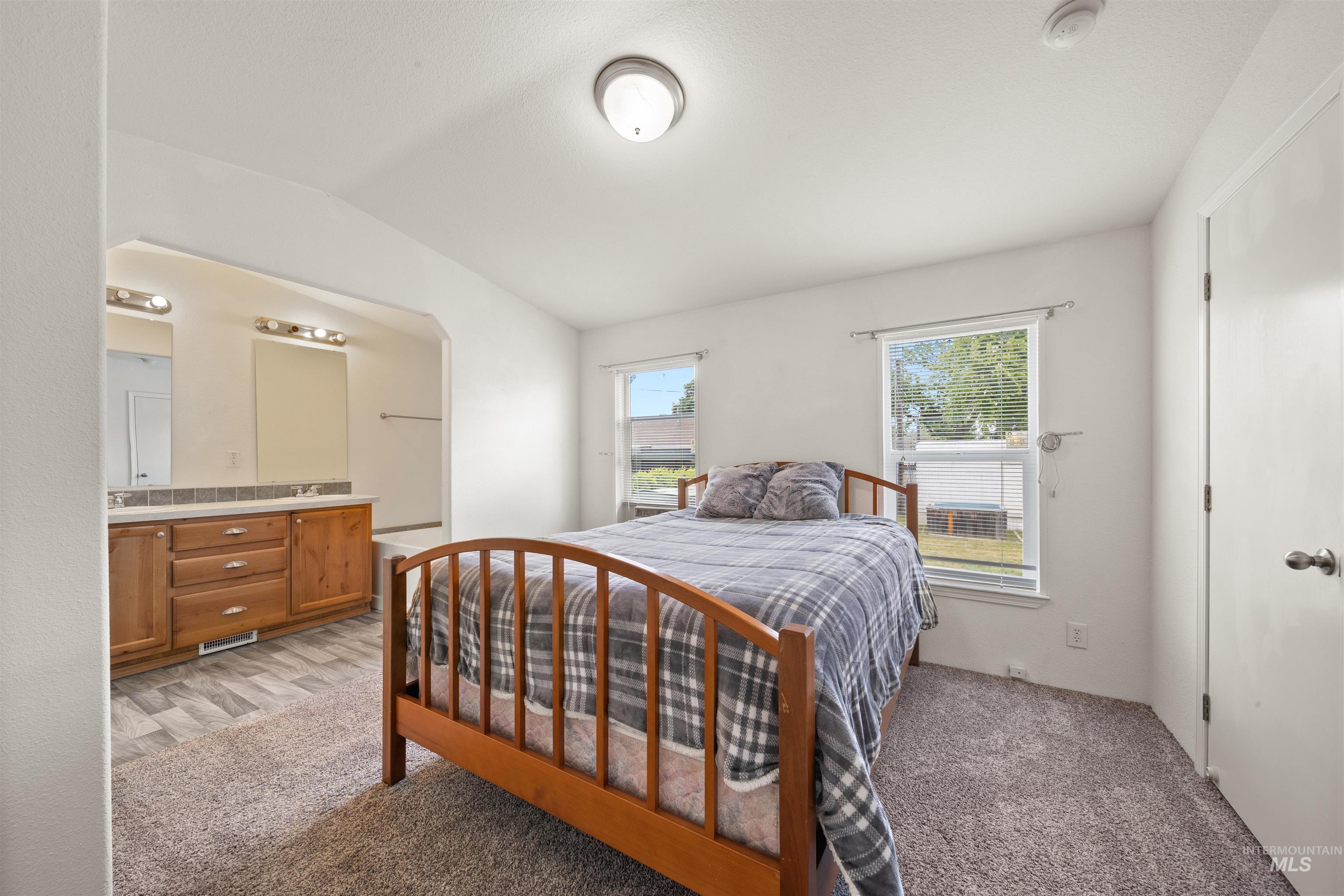 924 Vista #8 Avenue