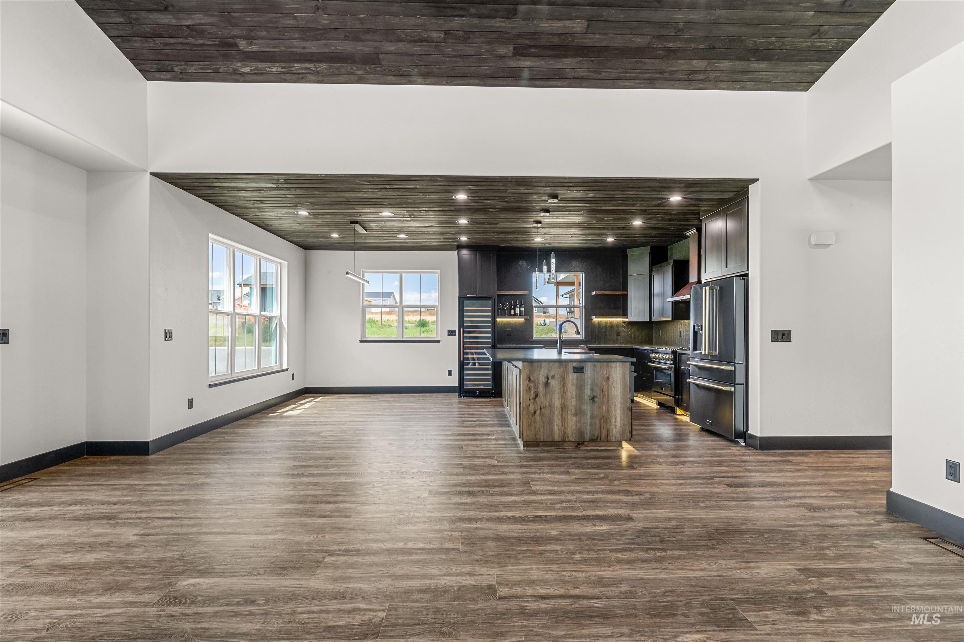 2080 Mountain Vista Ct