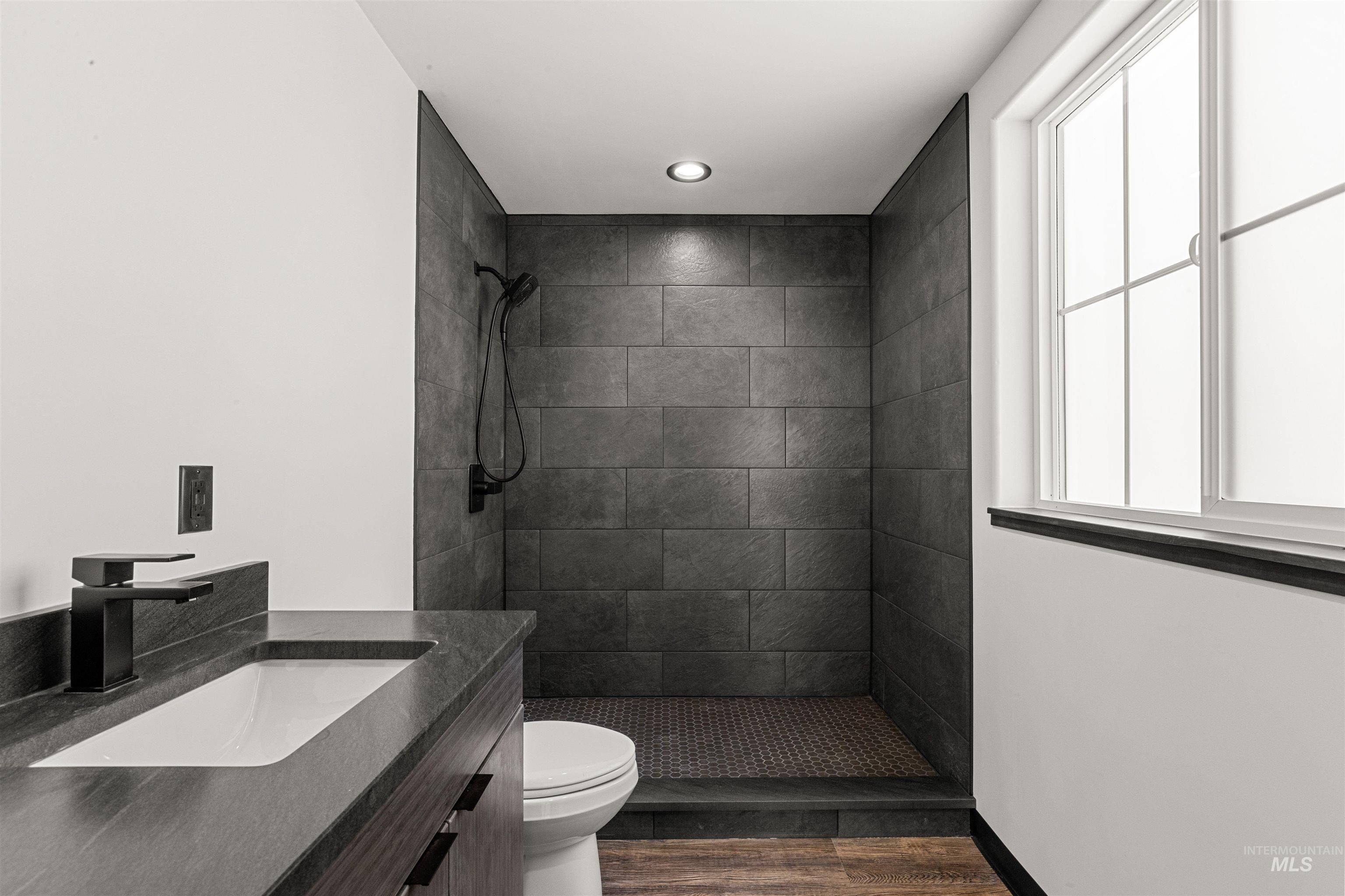 2080 Mountain Vista Ct