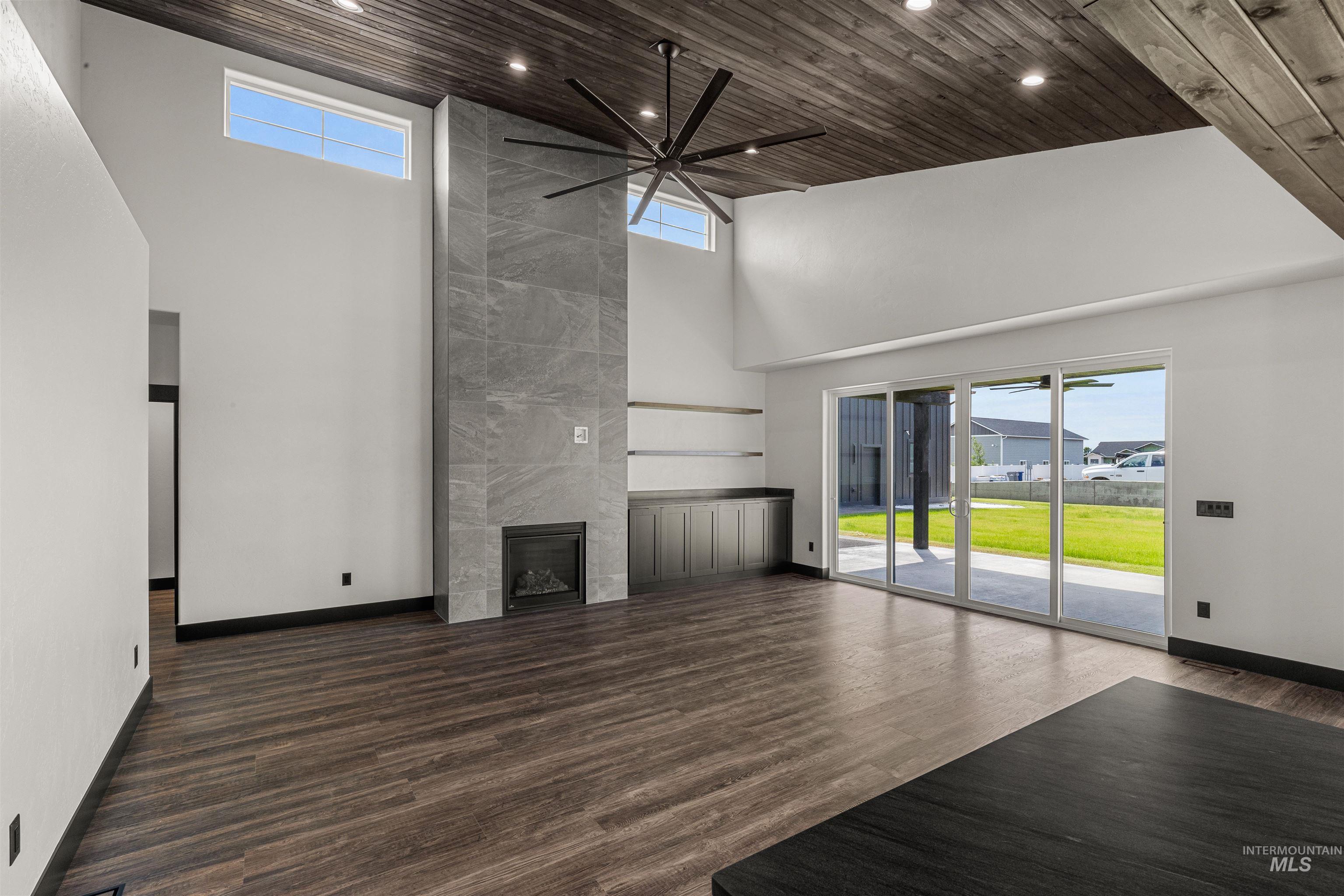 2080 Mountain Vista Ct