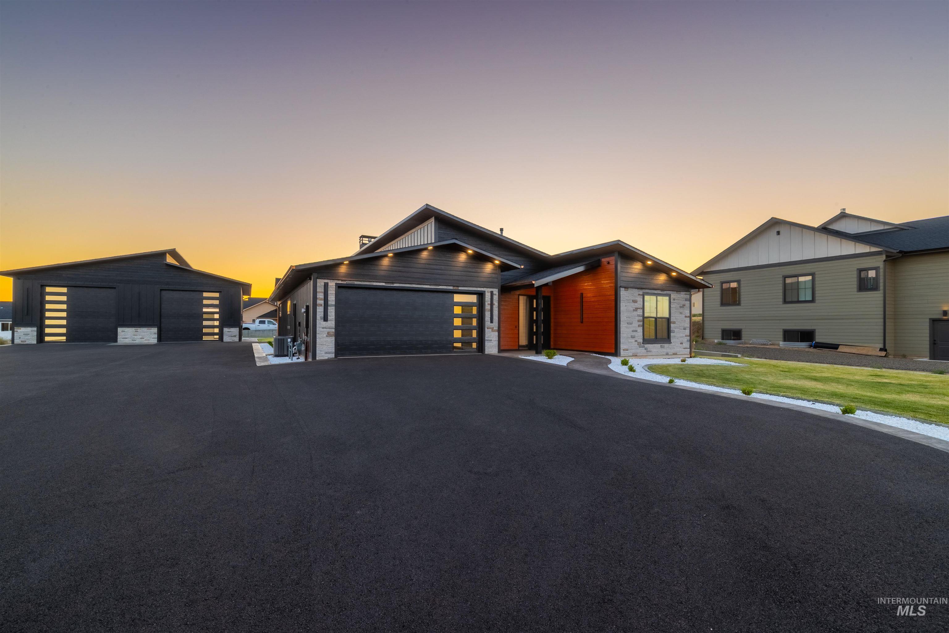 2080 Mountain Vista Ct