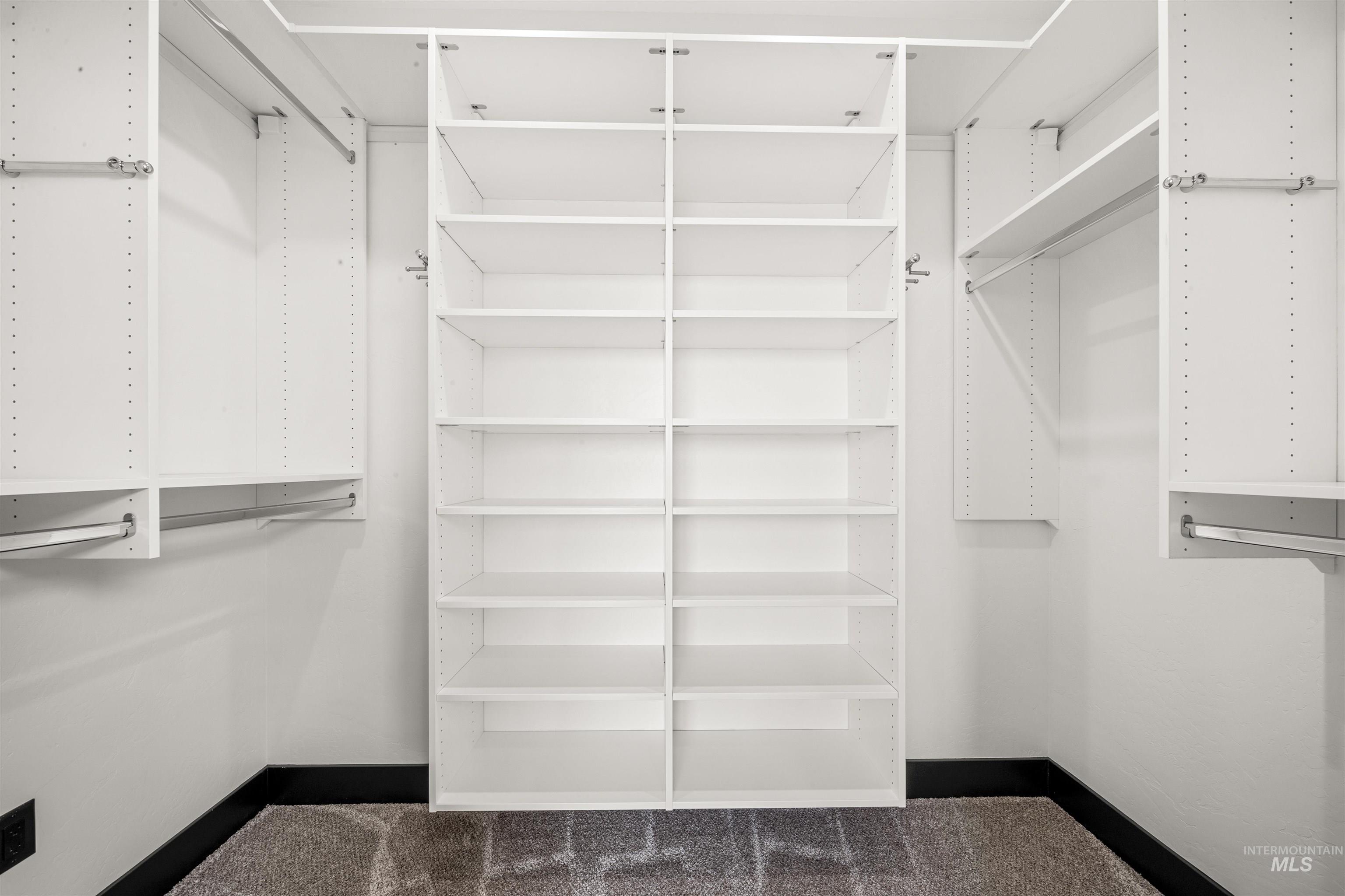 2080 Mountain Vista Ct