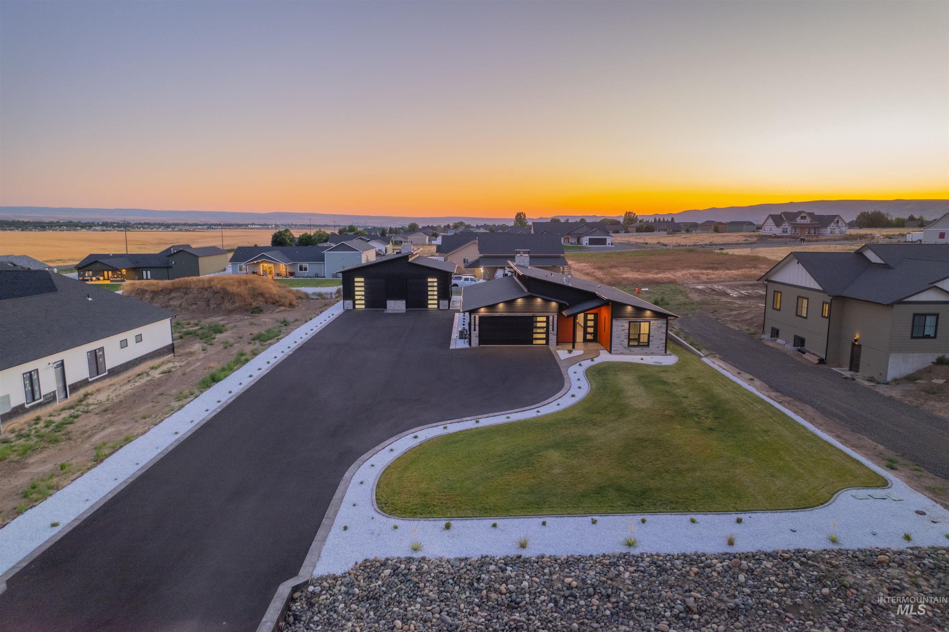 2080 Mountain Vista Ct