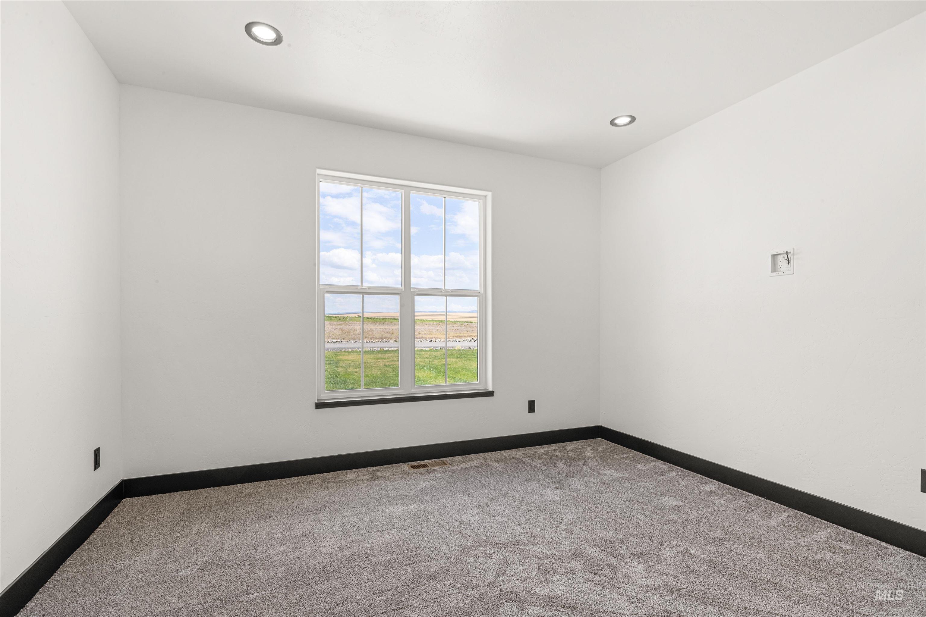 2080 Mountain Vista Ct