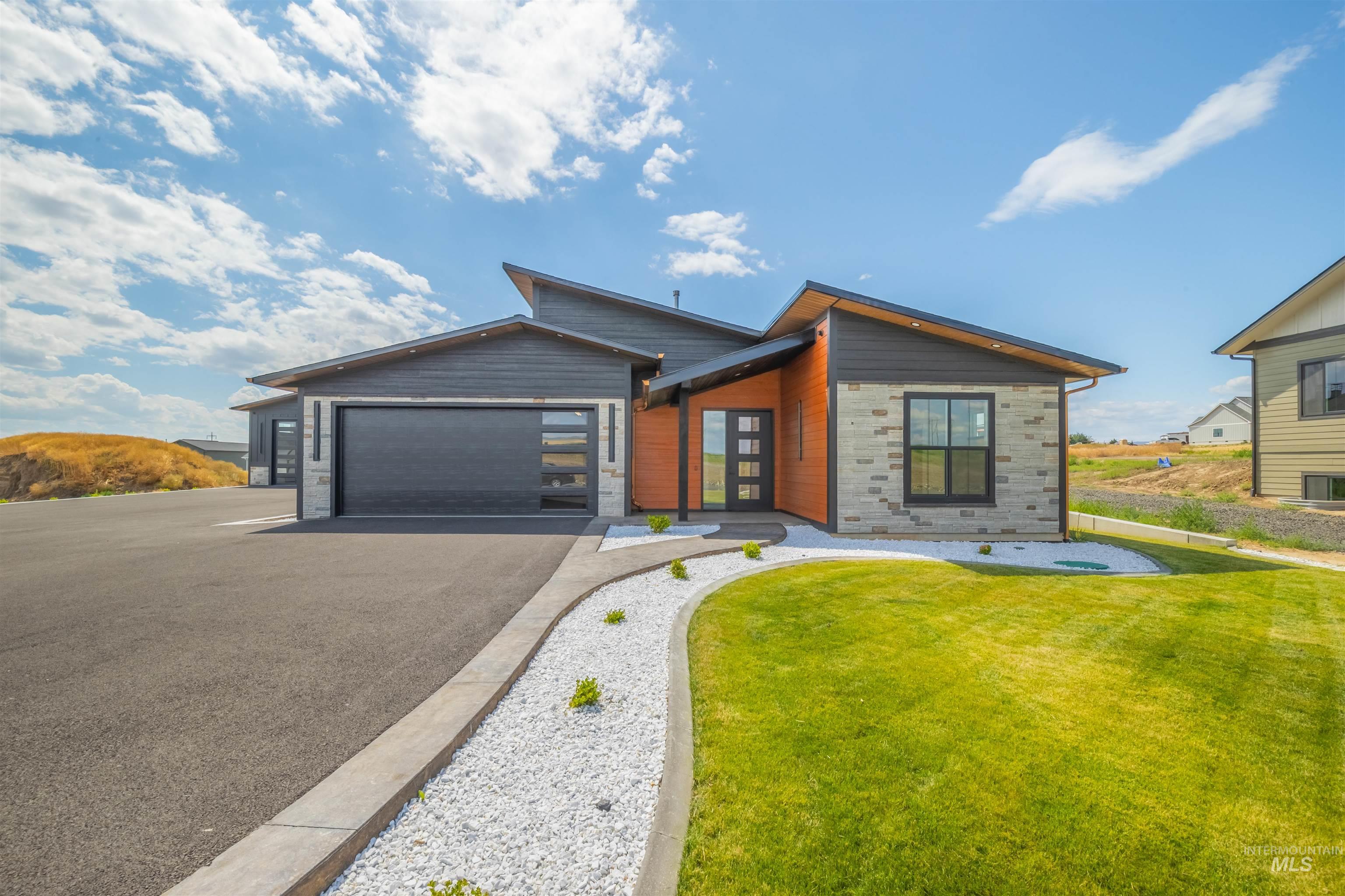 2080 Mountain Vista Ct