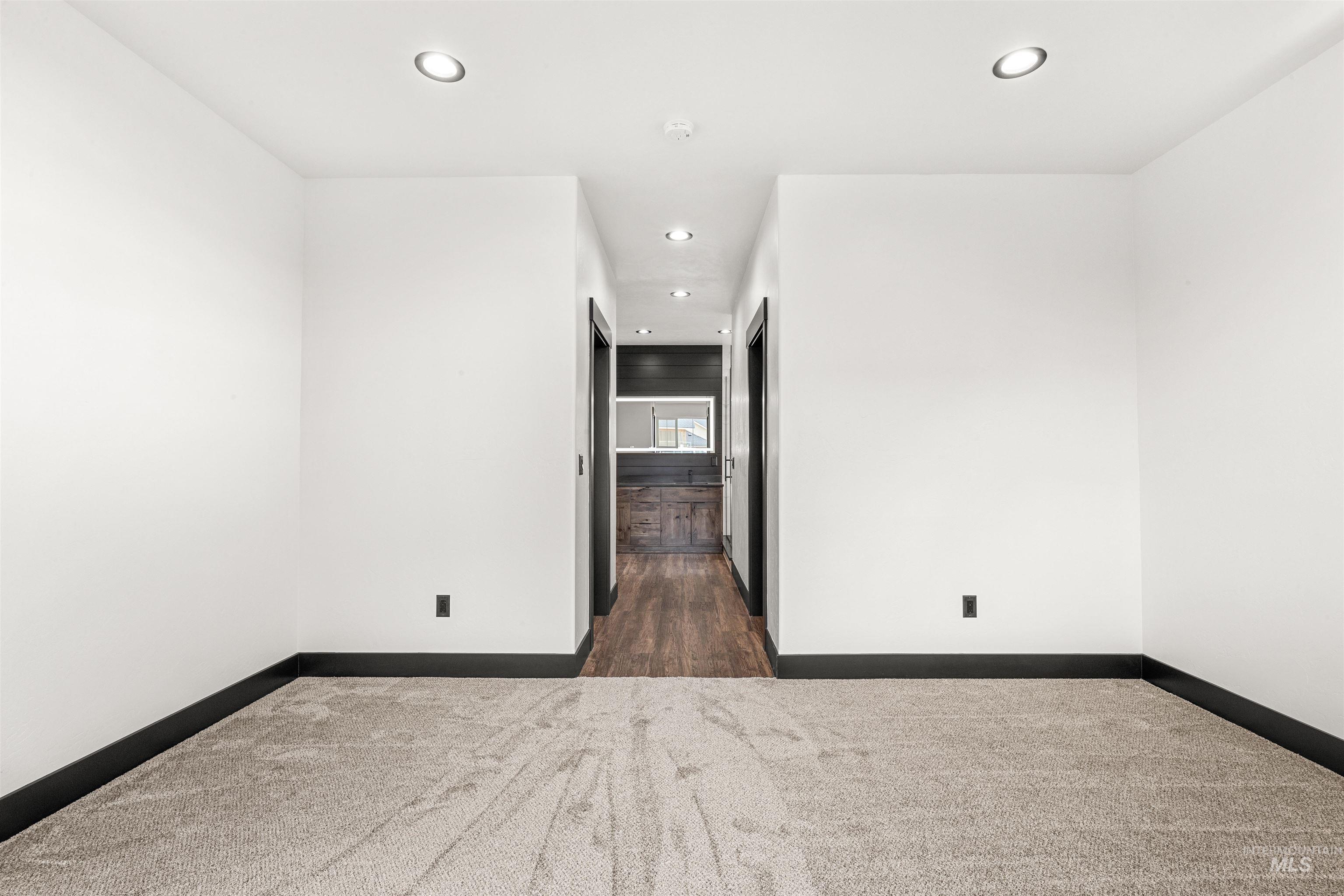 2080 Mountain Vista Ct