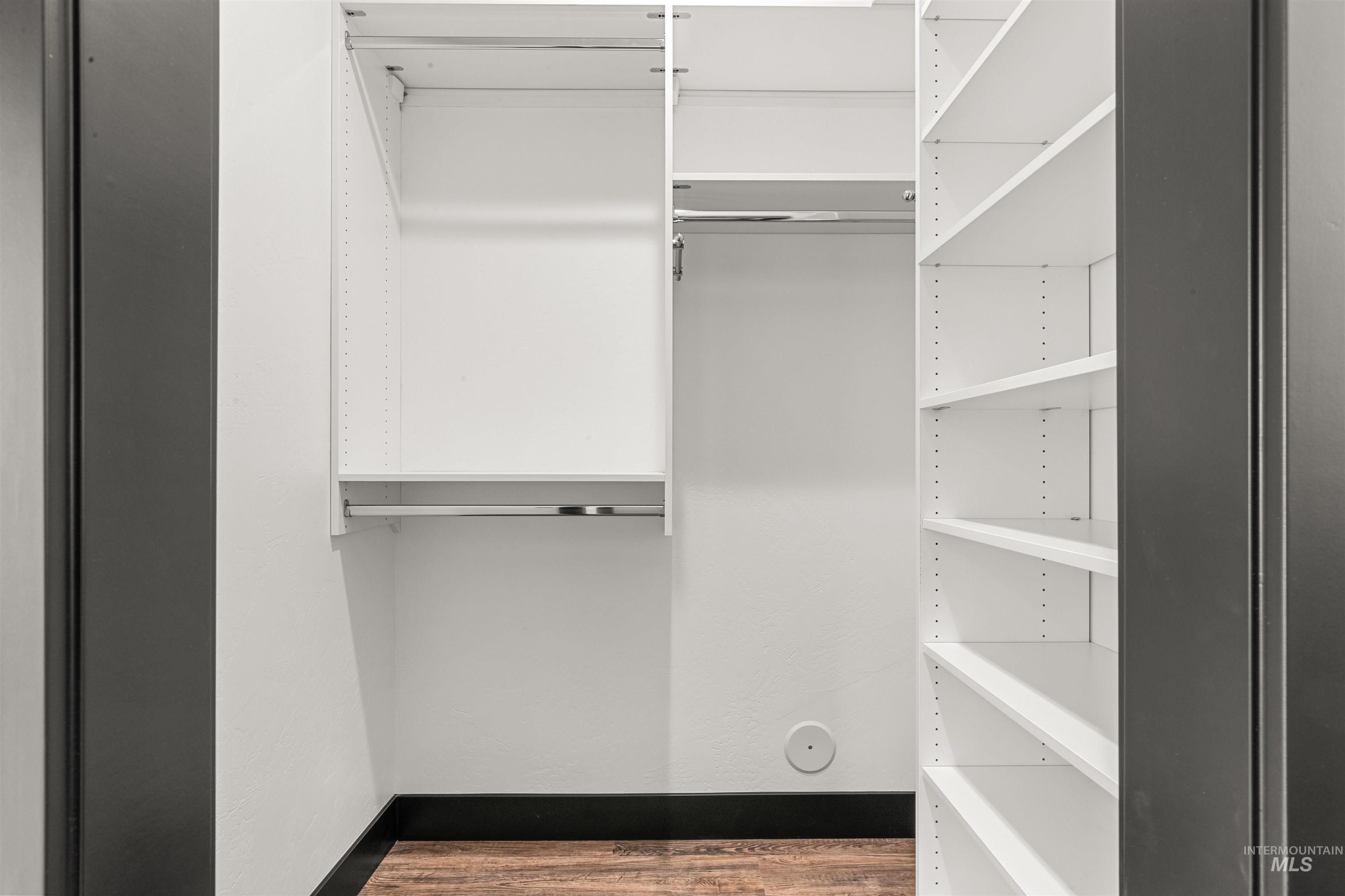 2080 Mountain Vista Ct