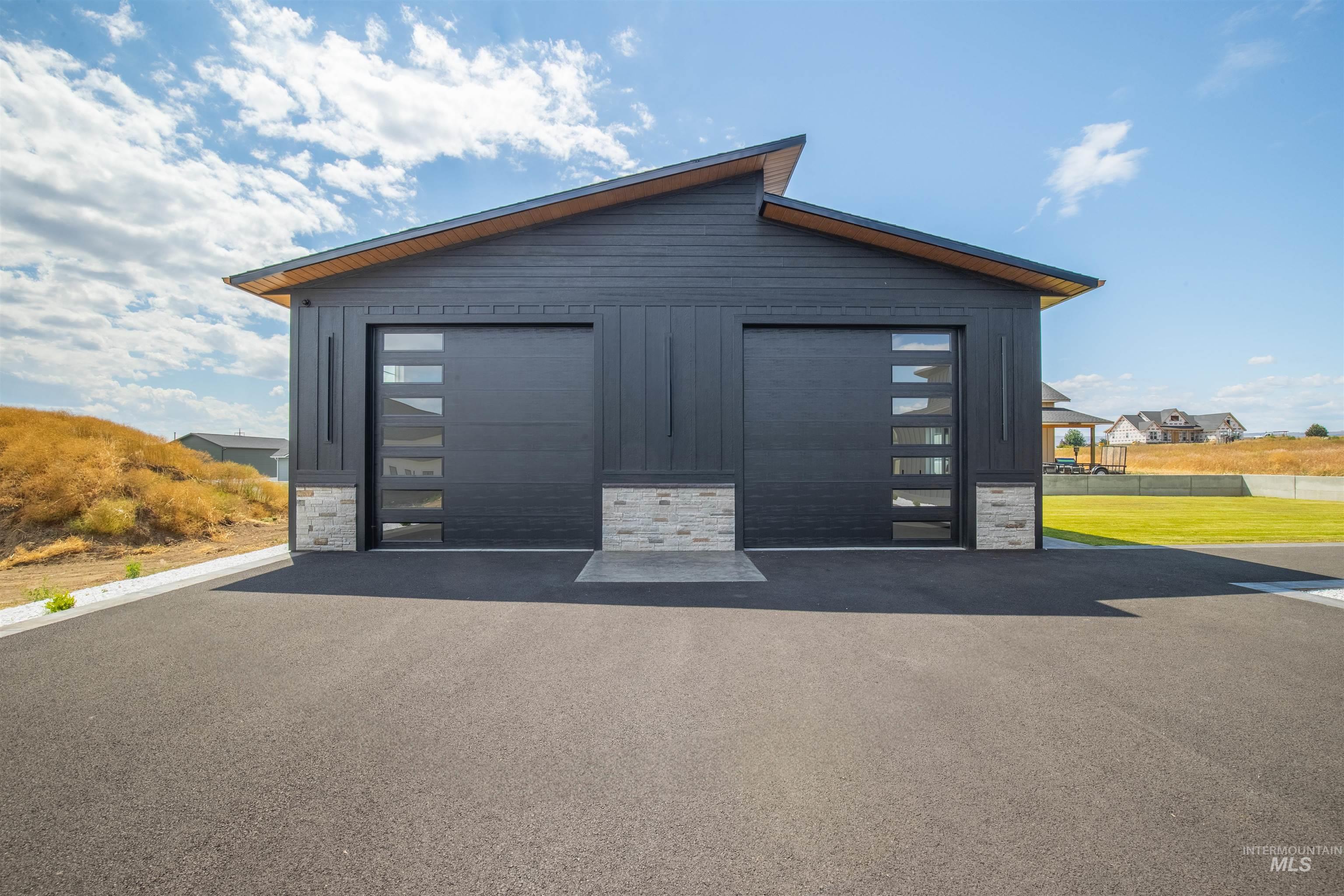 2080 Mountain Vista Ct